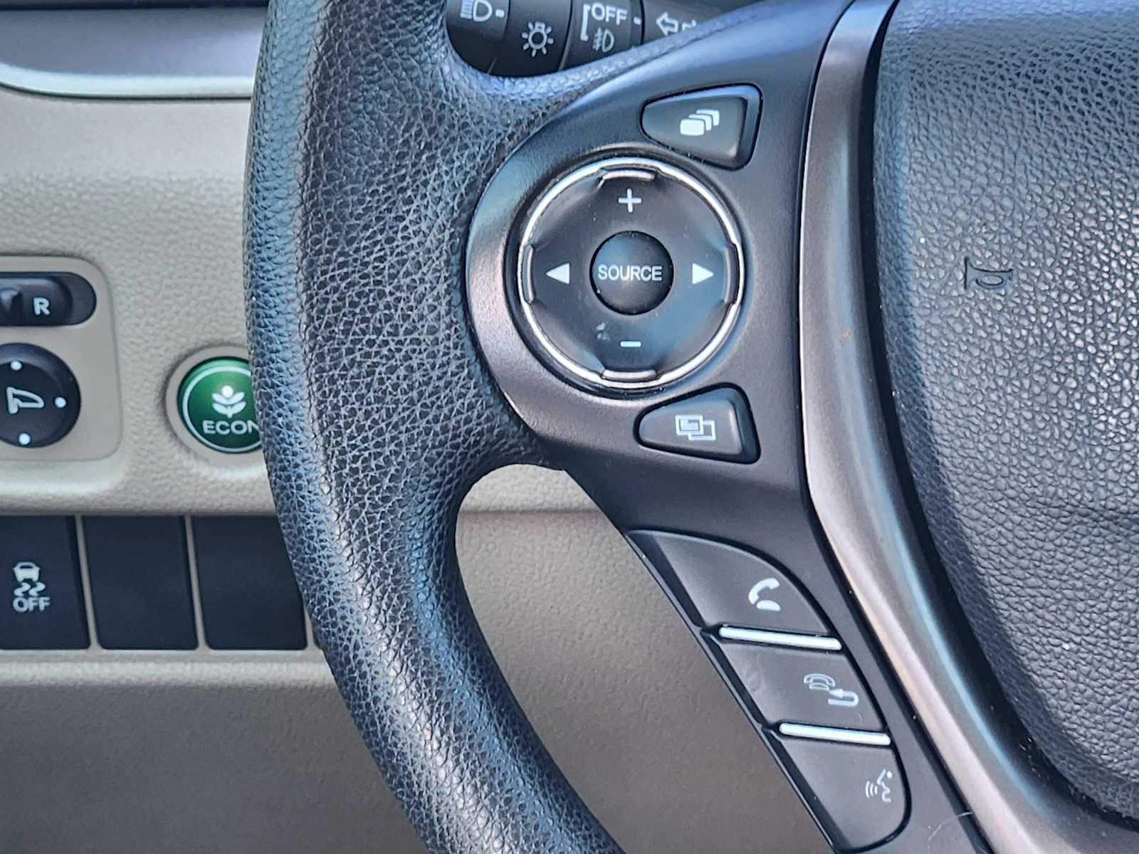 Thumbnail: 2016 Honda Pilot - 32