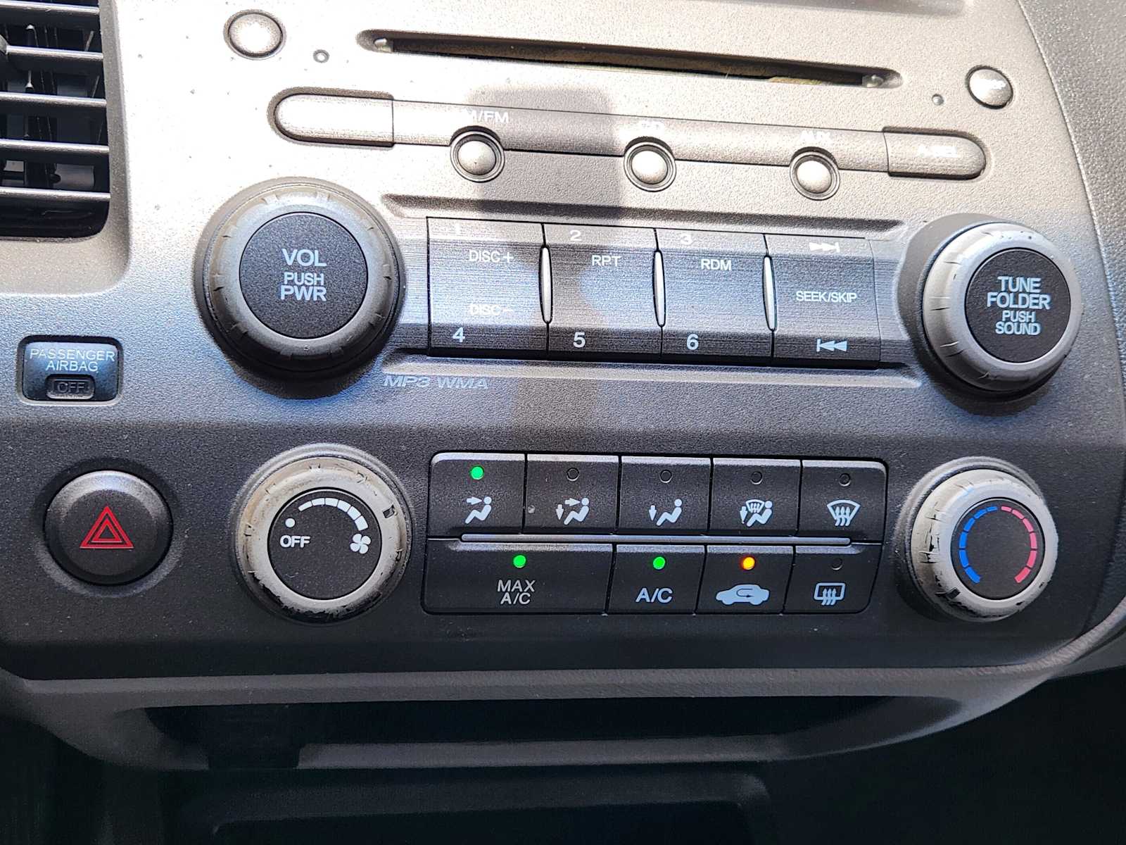 Thumbnail: 2011 Honda Civic - 26