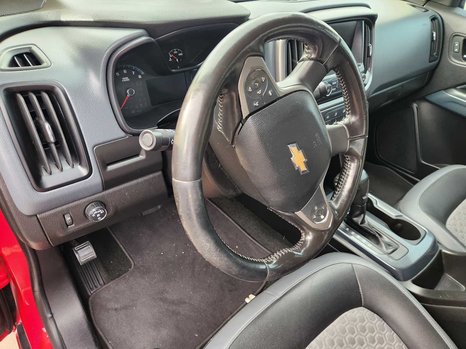 Thumbnail: 2018 Chevrolet Colorado - 8