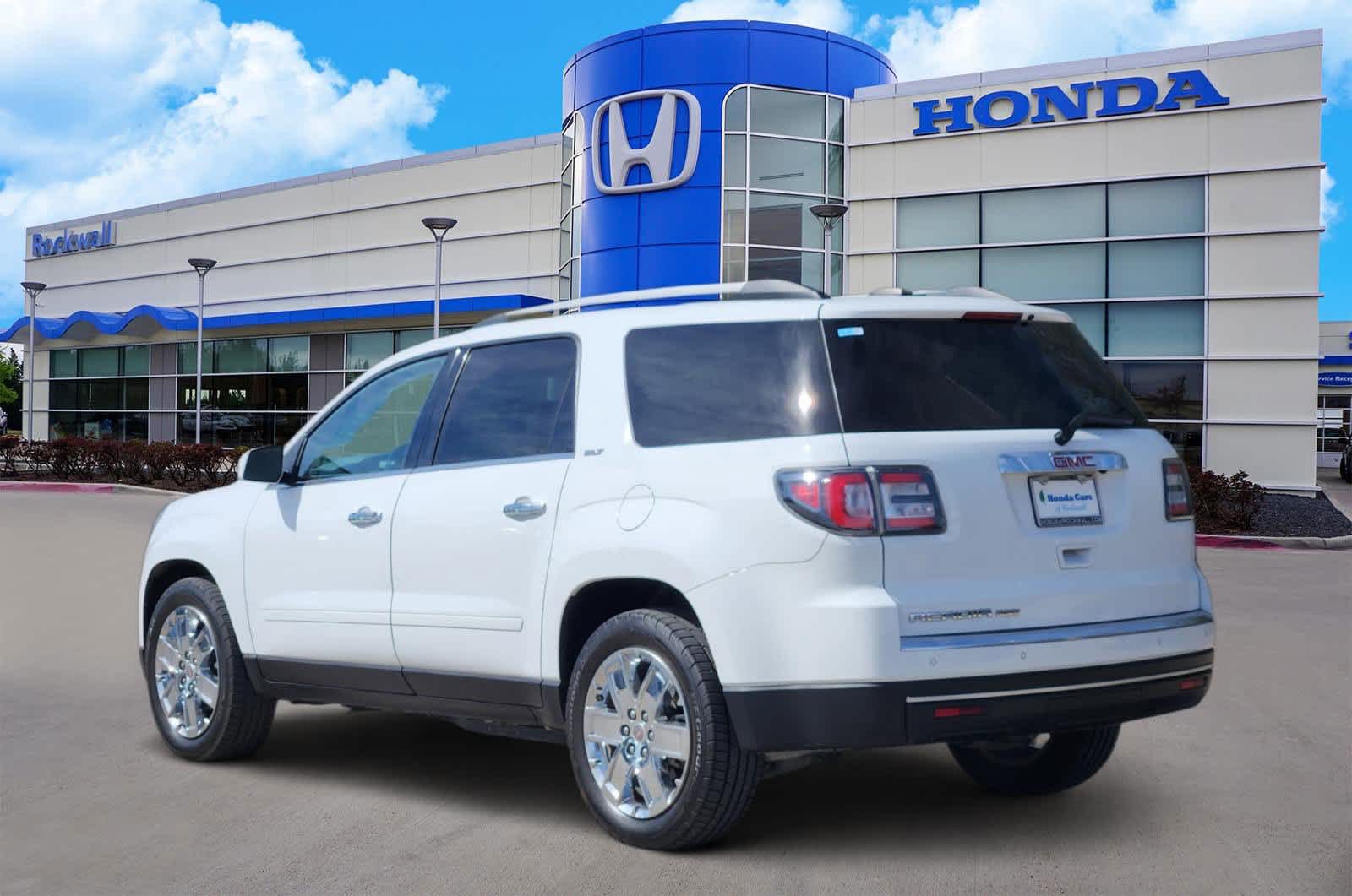 Thumbnail: 2017 GMC Acadia - 4