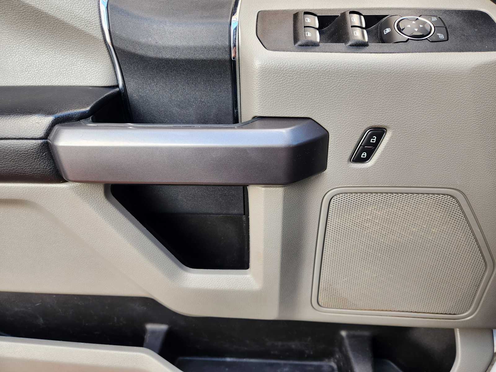 Thumbnail: 2022 Ford F-250 - 29