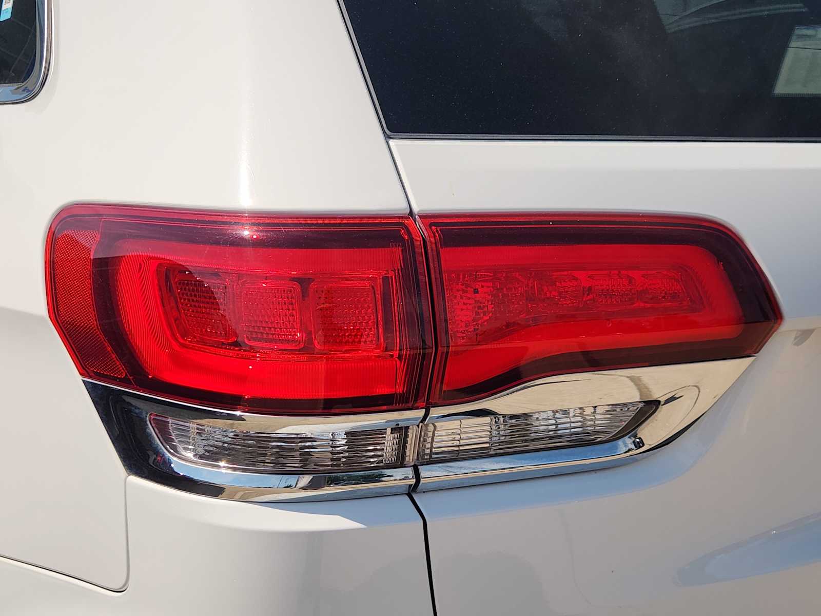 Thumbnail: 2022 Jeep Grand Cherokee - 12
