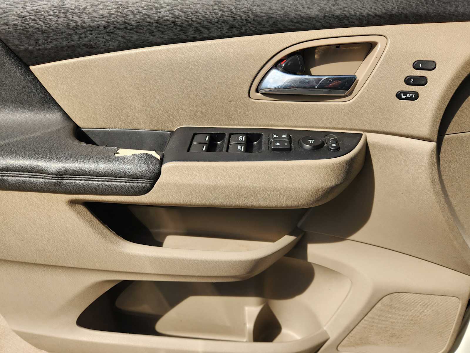 Thumbnail: 2014 Honda Odyssey - 31