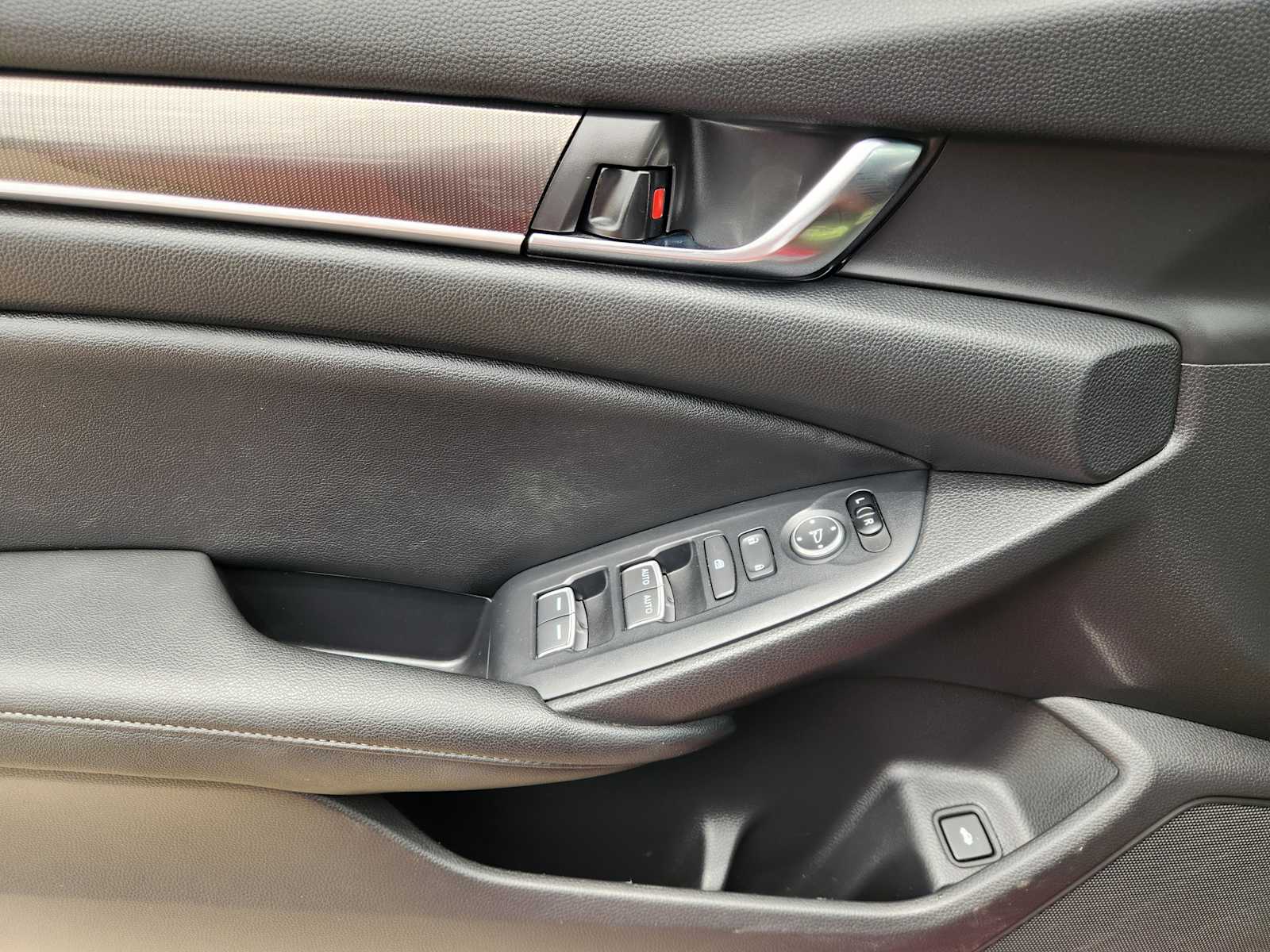 Thumbnail: 2020 Honda Accord - 28