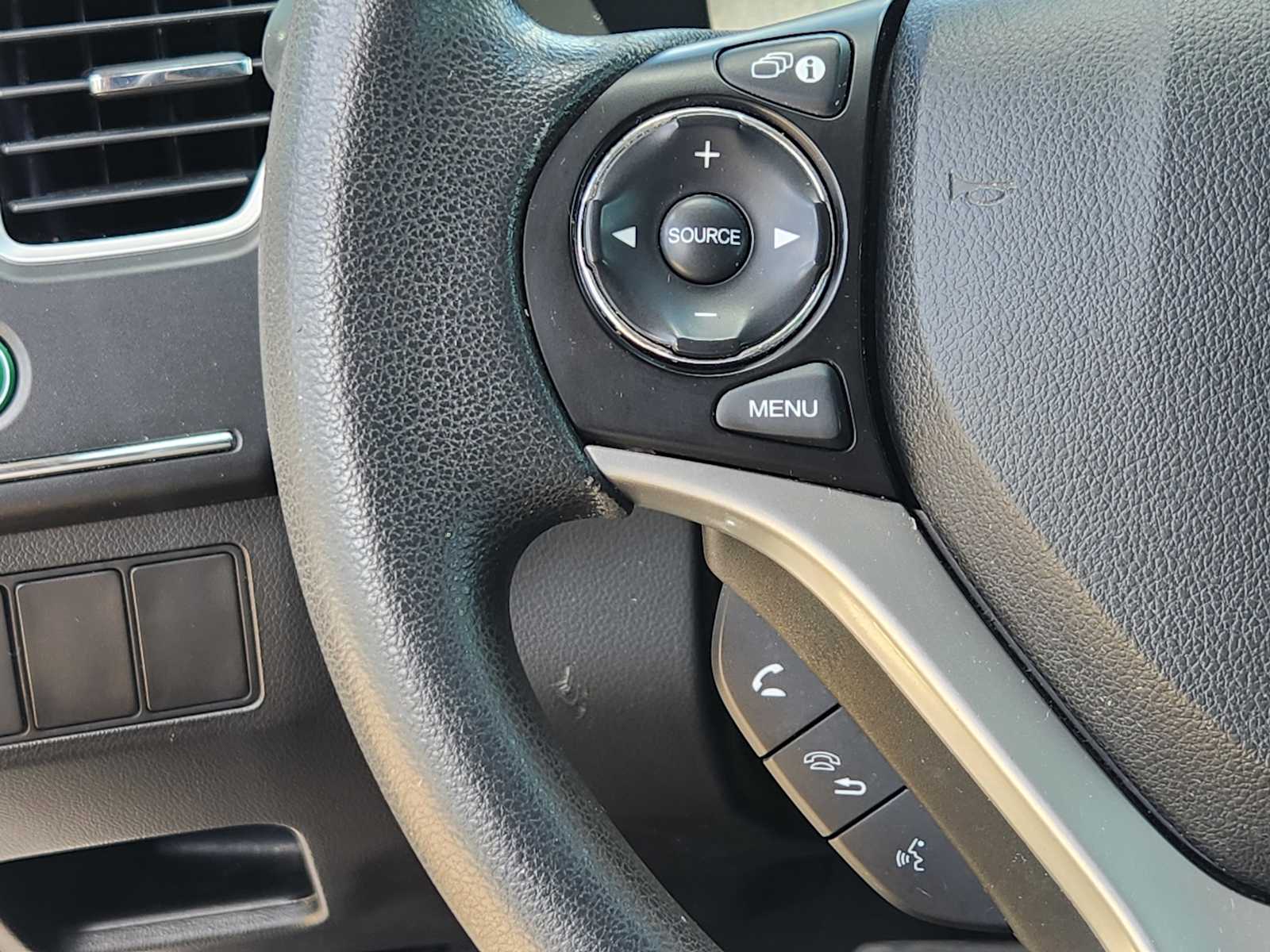 Thumbnail: 2015 Honda Civic - 31