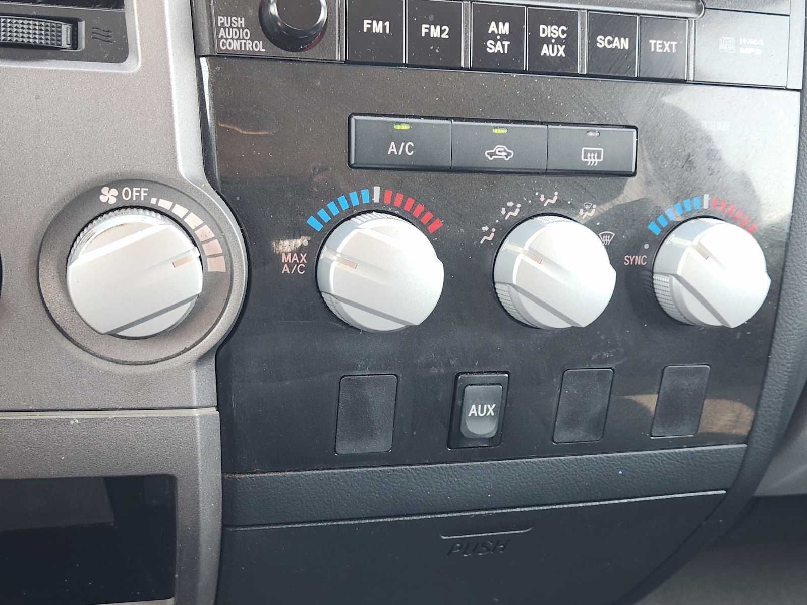 Thumbnail: 2011 Toyota Tundra - 26
