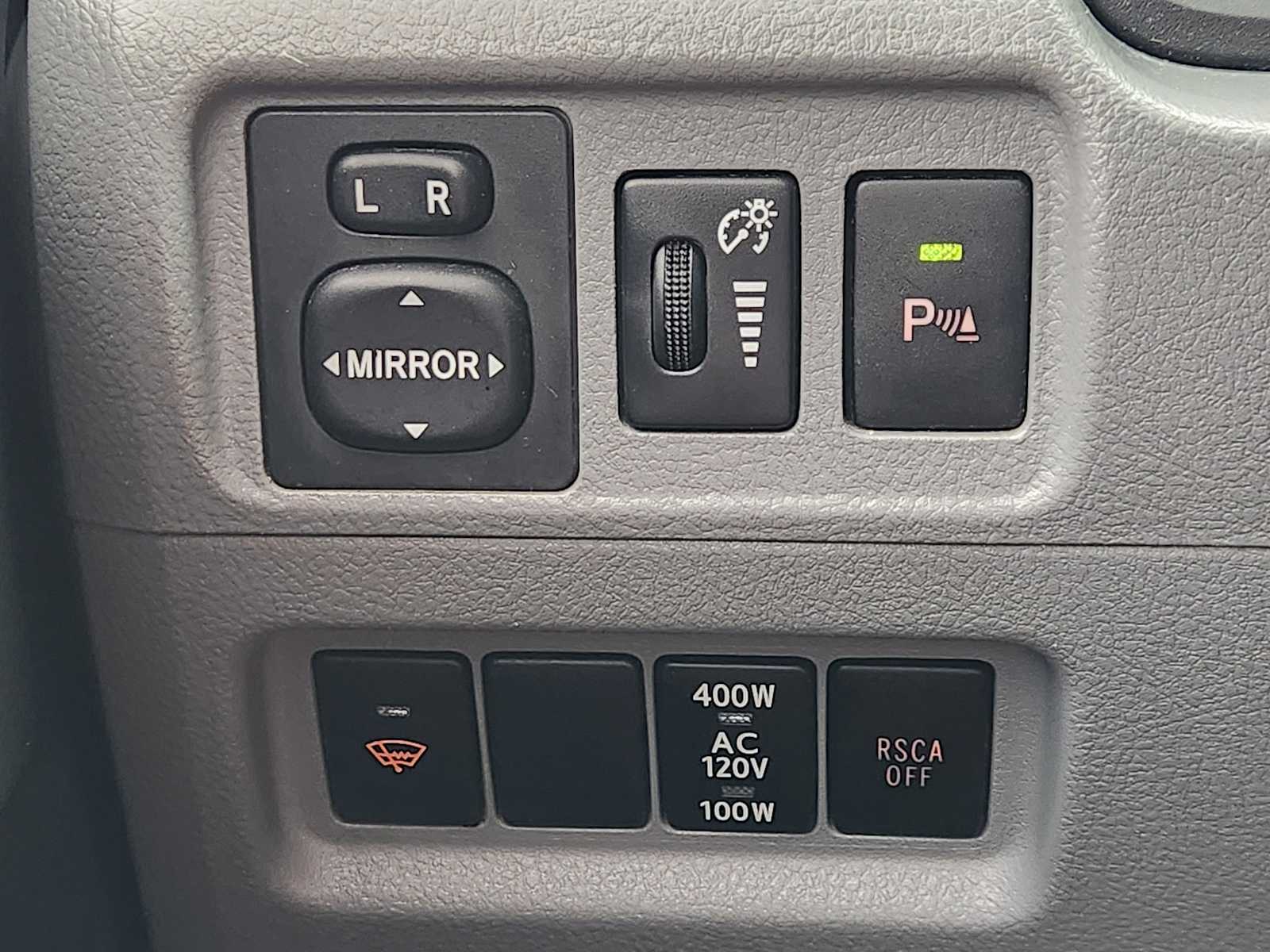 Thumbnail: 2013 Toyota 4Runner - 28