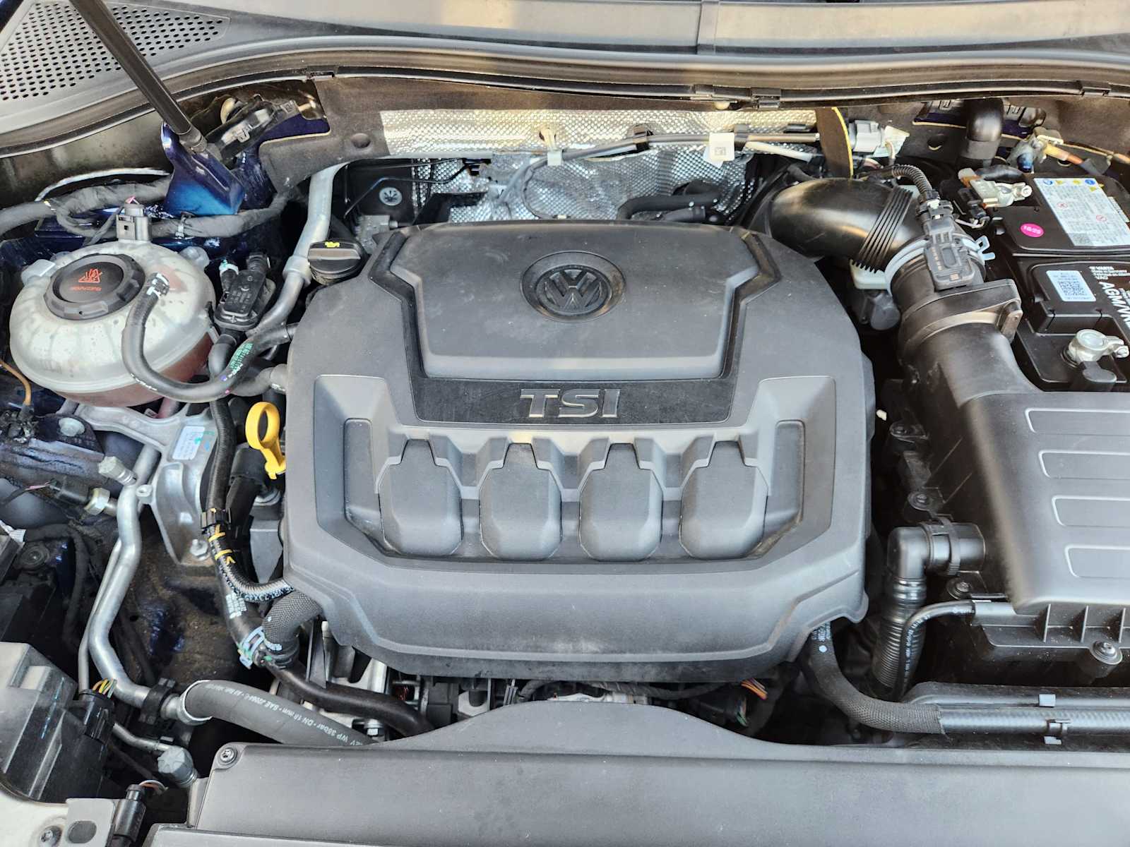 Thumbnail: 2023 Volkswagen Tiguan - 8