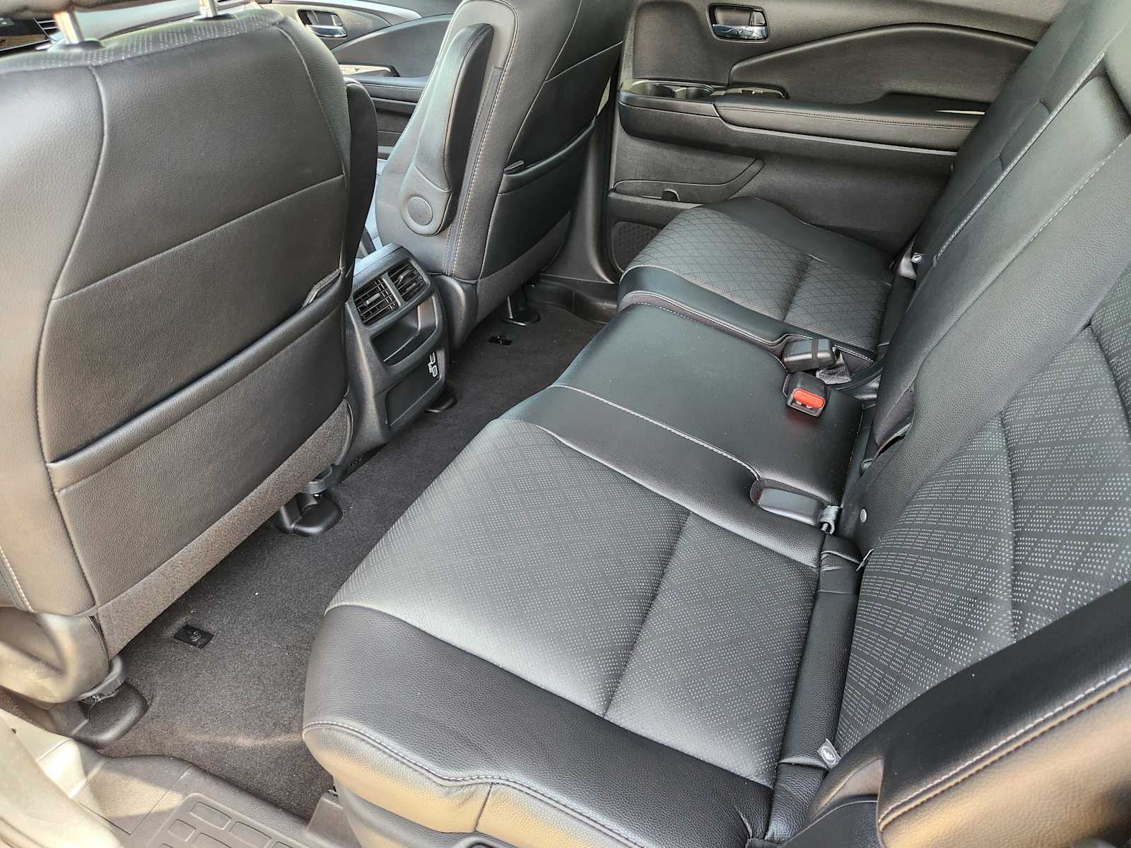 Thumbnail: 2021 Honda Passport - 12