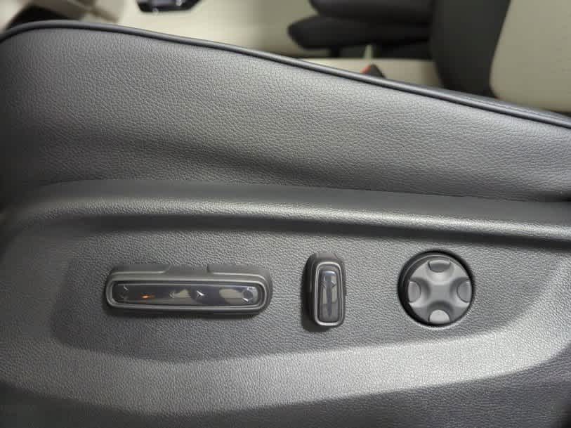 Thumbnail: 2026 Honda Odyssey - 16