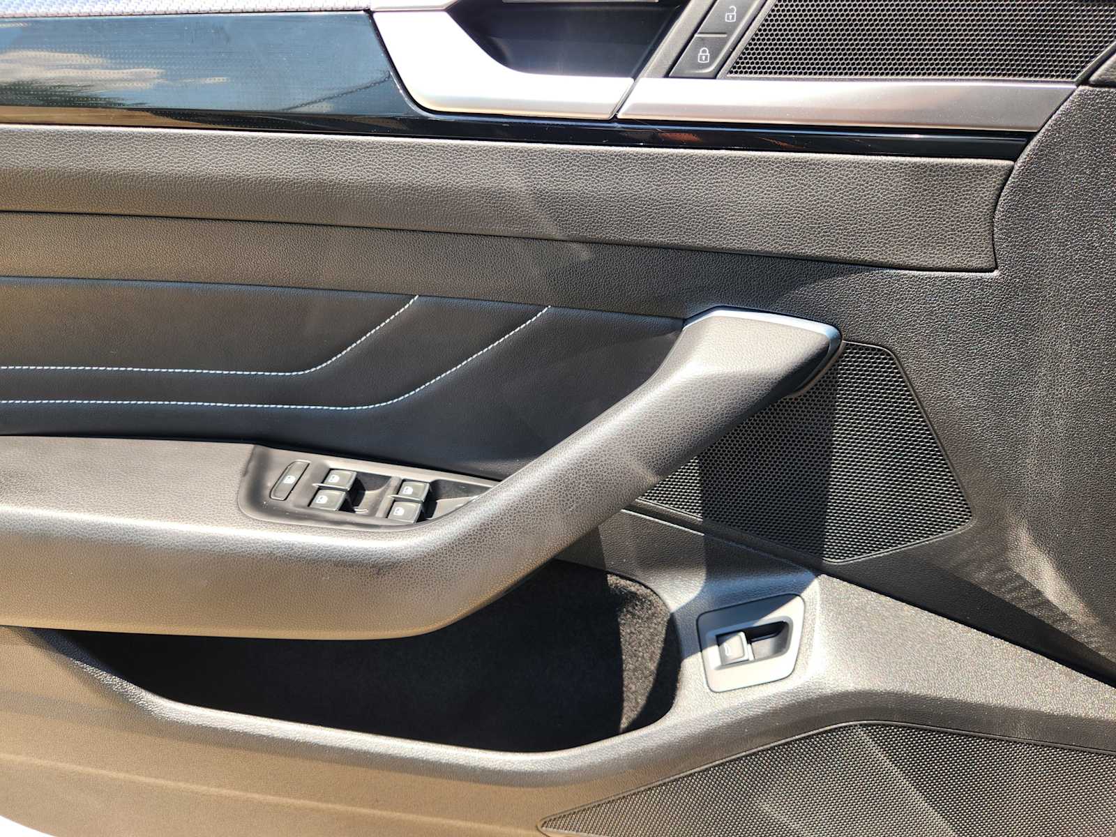 Thumbnail: 2023 Volkswagen Arteon - 29