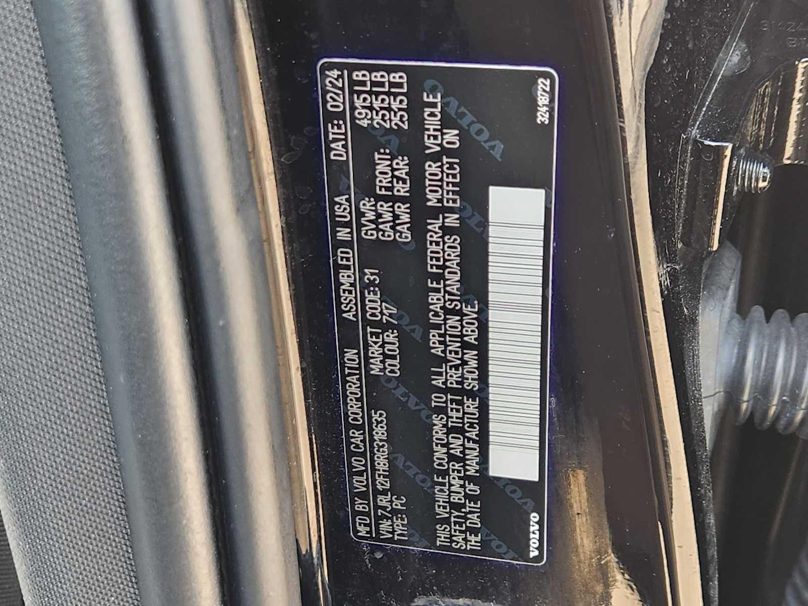 Thumbnail: 2024 Volvo S60 - 21