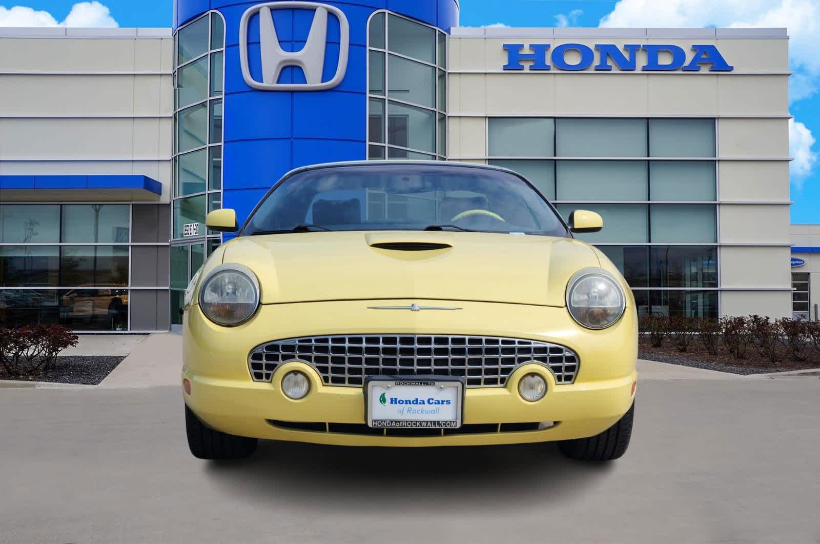 Thumbnail: 2002 Ford Thunderbird - 6