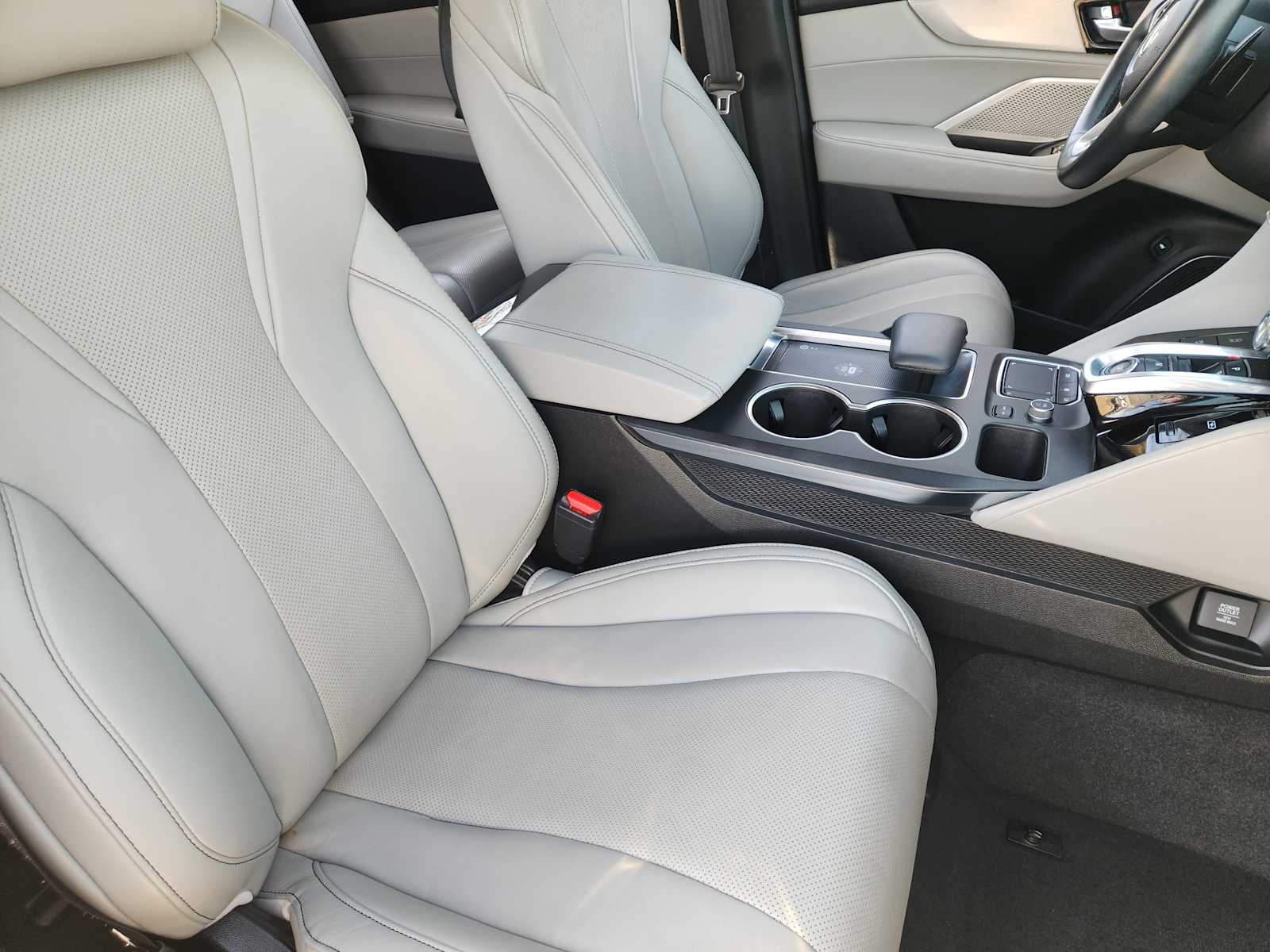 Thumbnail: 2022 Acura MDX - 15