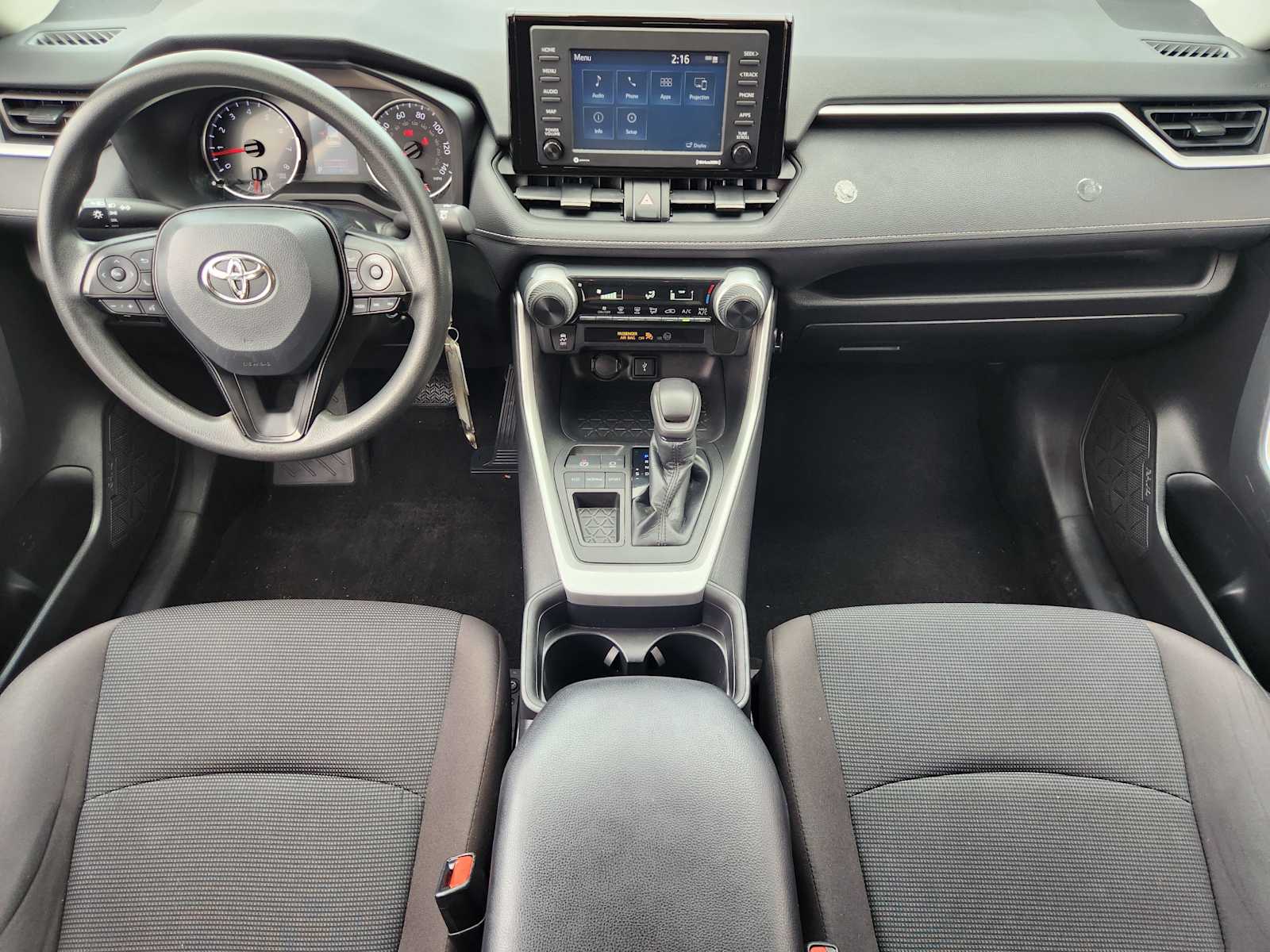 Thumbnail: 2021 Toyota RAV4 - 10