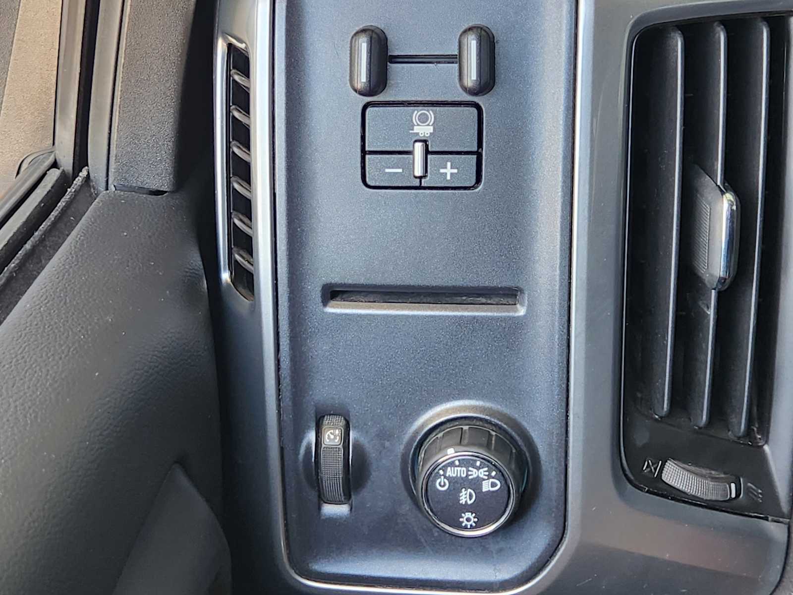 2016 Chevrolet Silverado 1500 LT 27