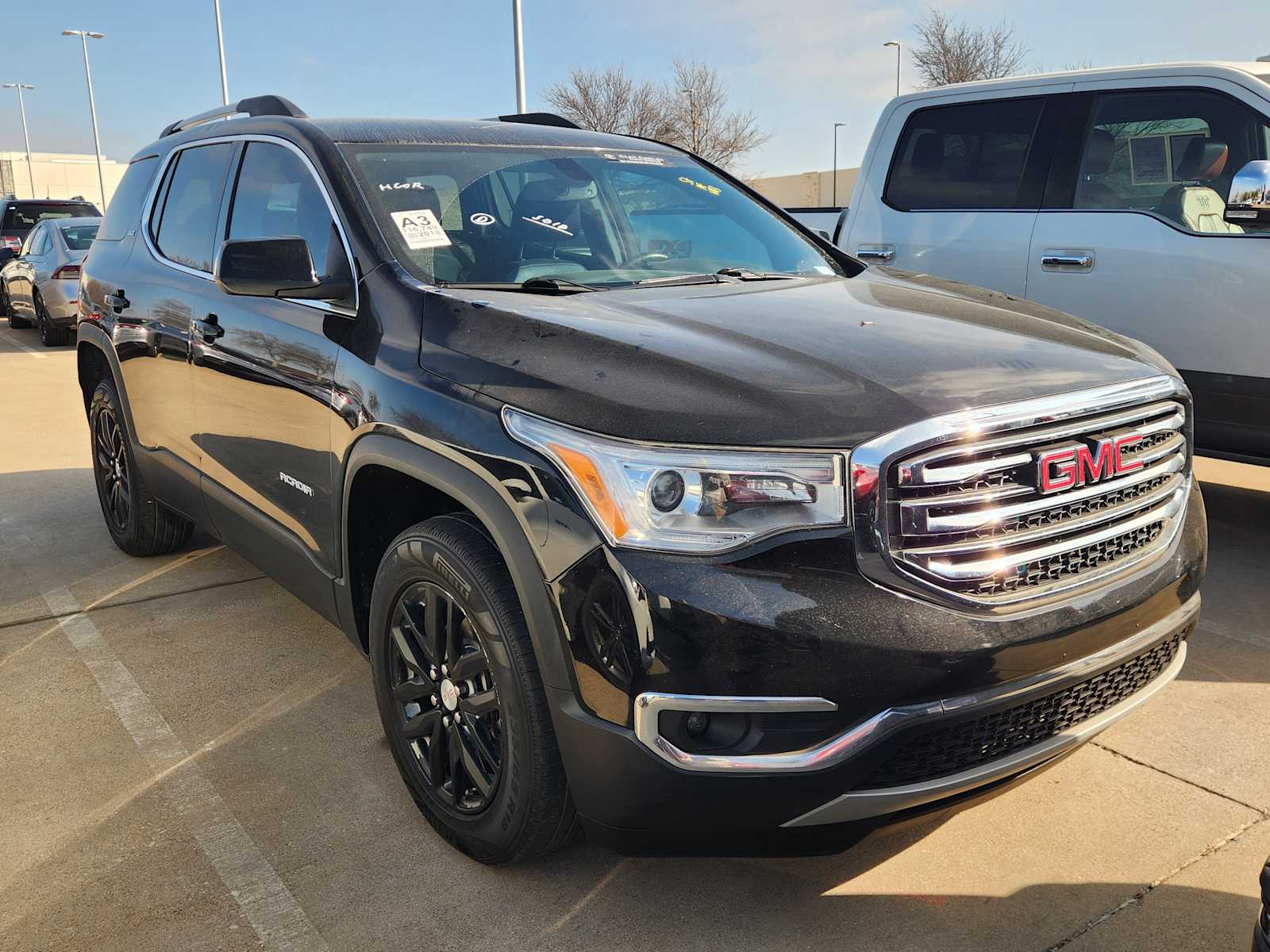 Thumbnail: 2018 GMC Acadia - 3