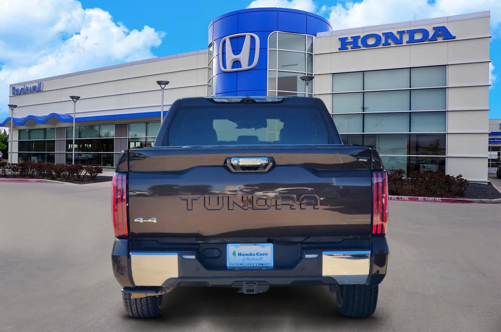 Thumbnail: 2022 Toyota Tundra - 5