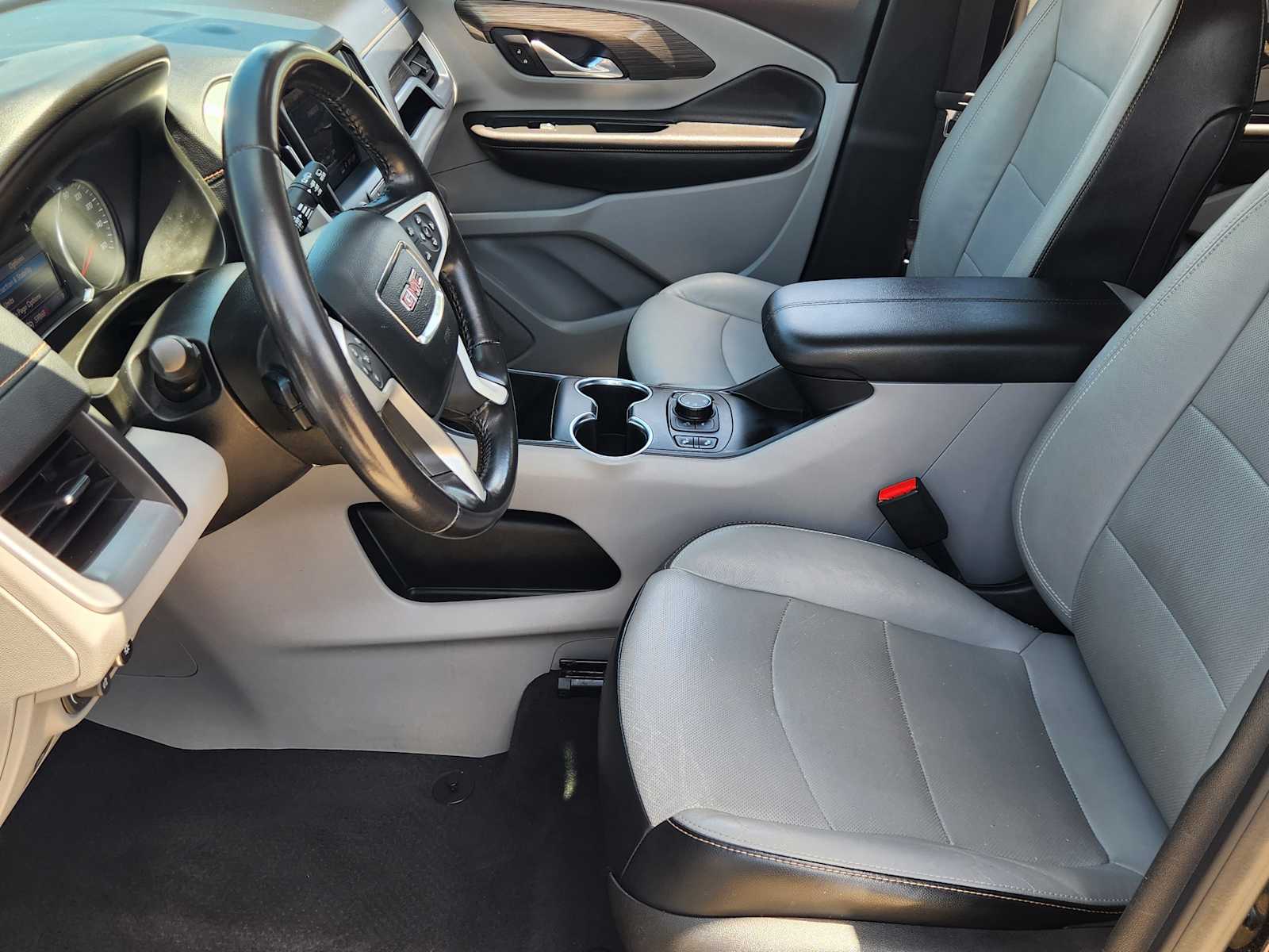Thumbnail: 2020 GMC Terrain - 10