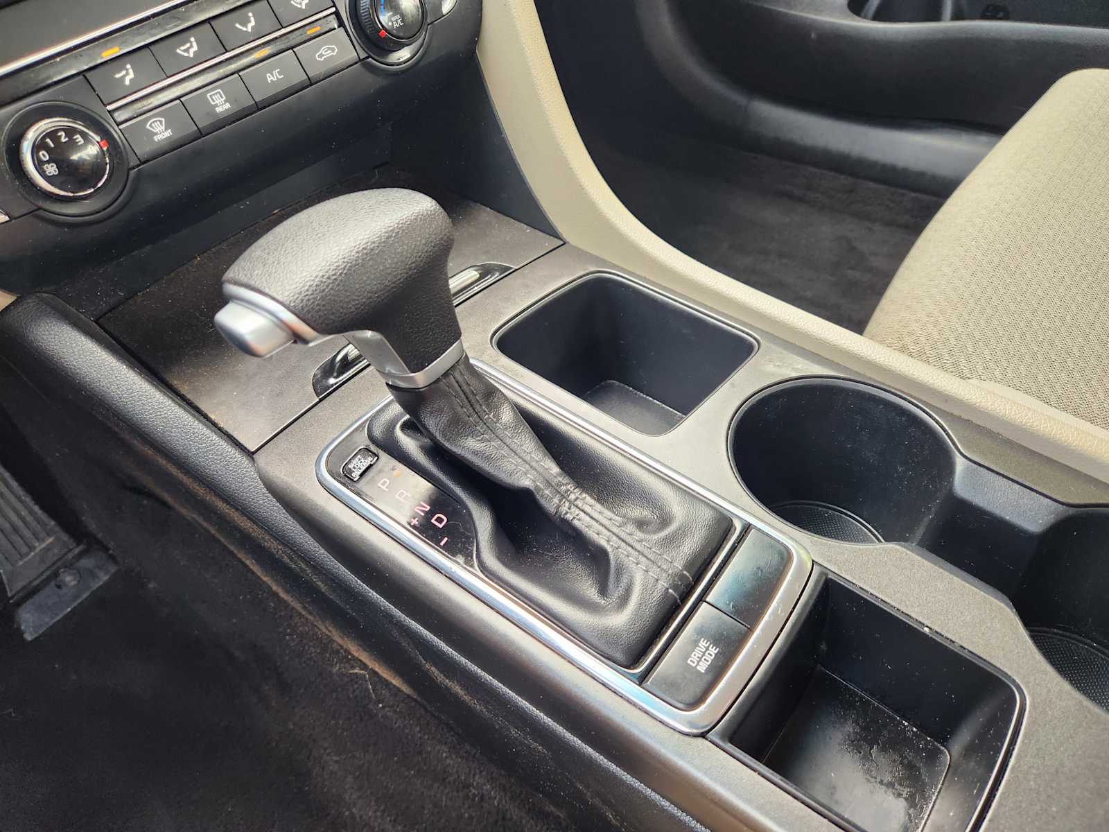 Thumbnail: 2018 Kia Optima - 17