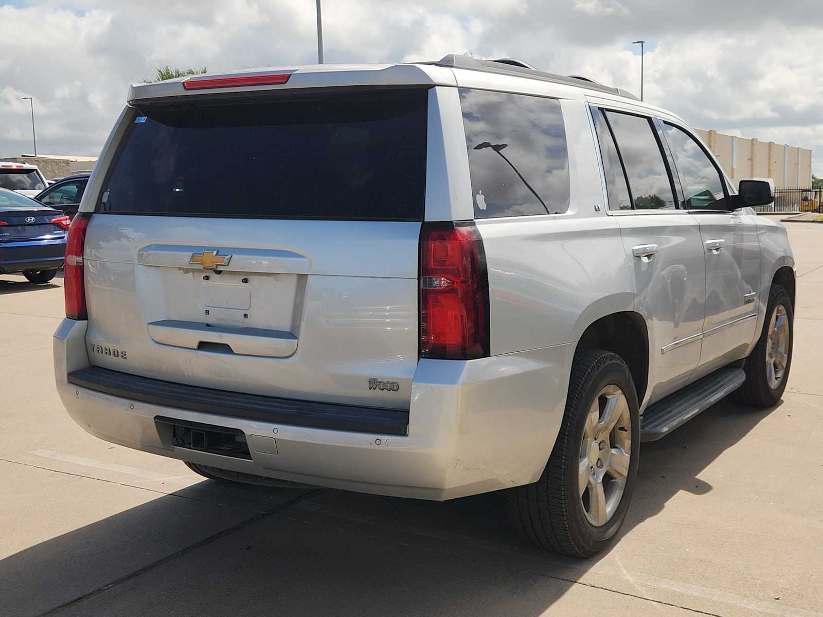 Thumbnail: 2017 Chevrolet Tahoe - 4