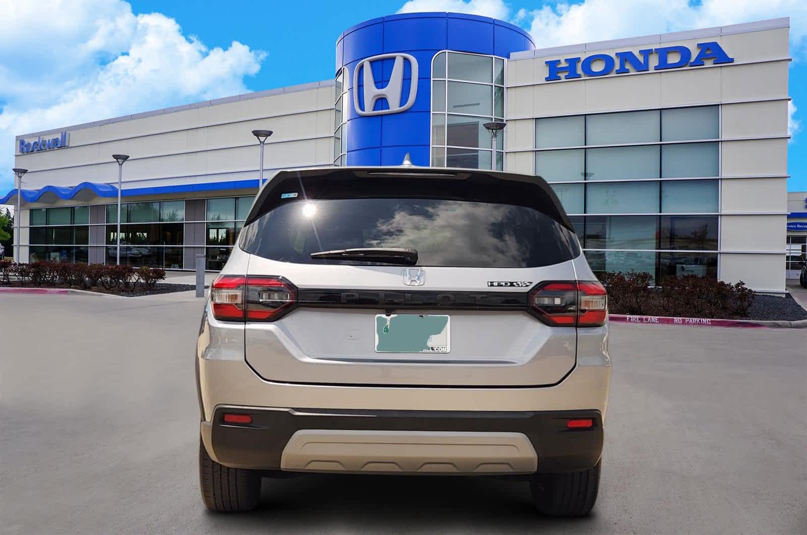 Thumbnail: 2023 Honda Pilot - 4