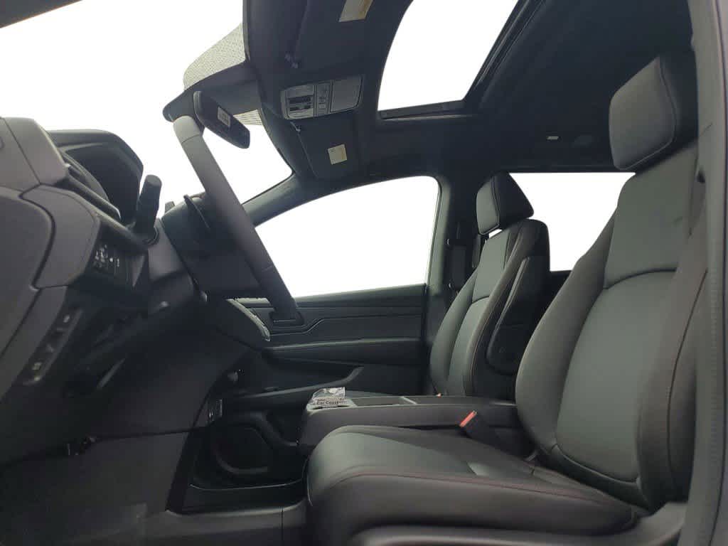 Thumbnail: 2025 Honda Odyssey - 11