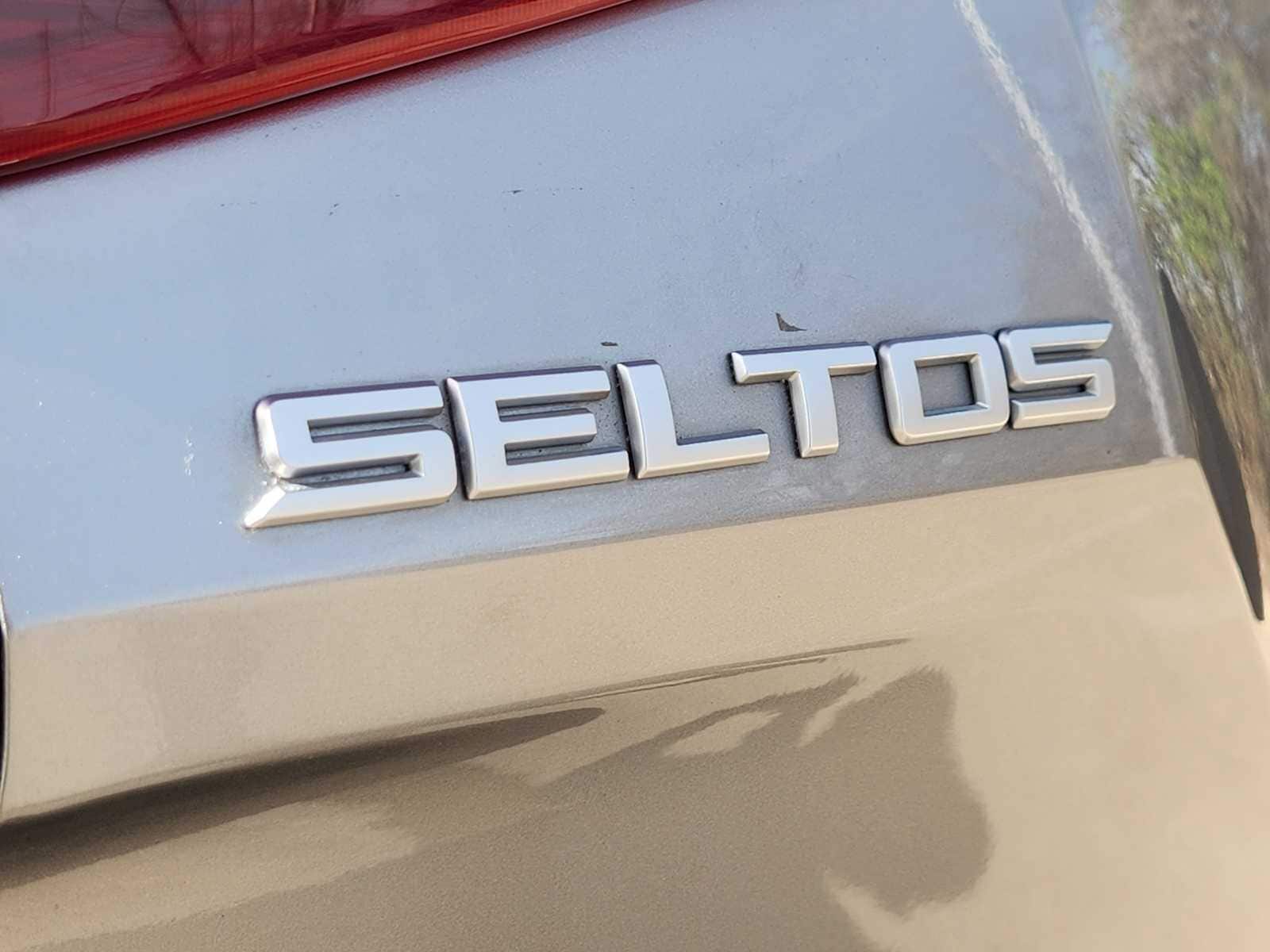 Thumbnail: 2023 Kia Seltos - 7