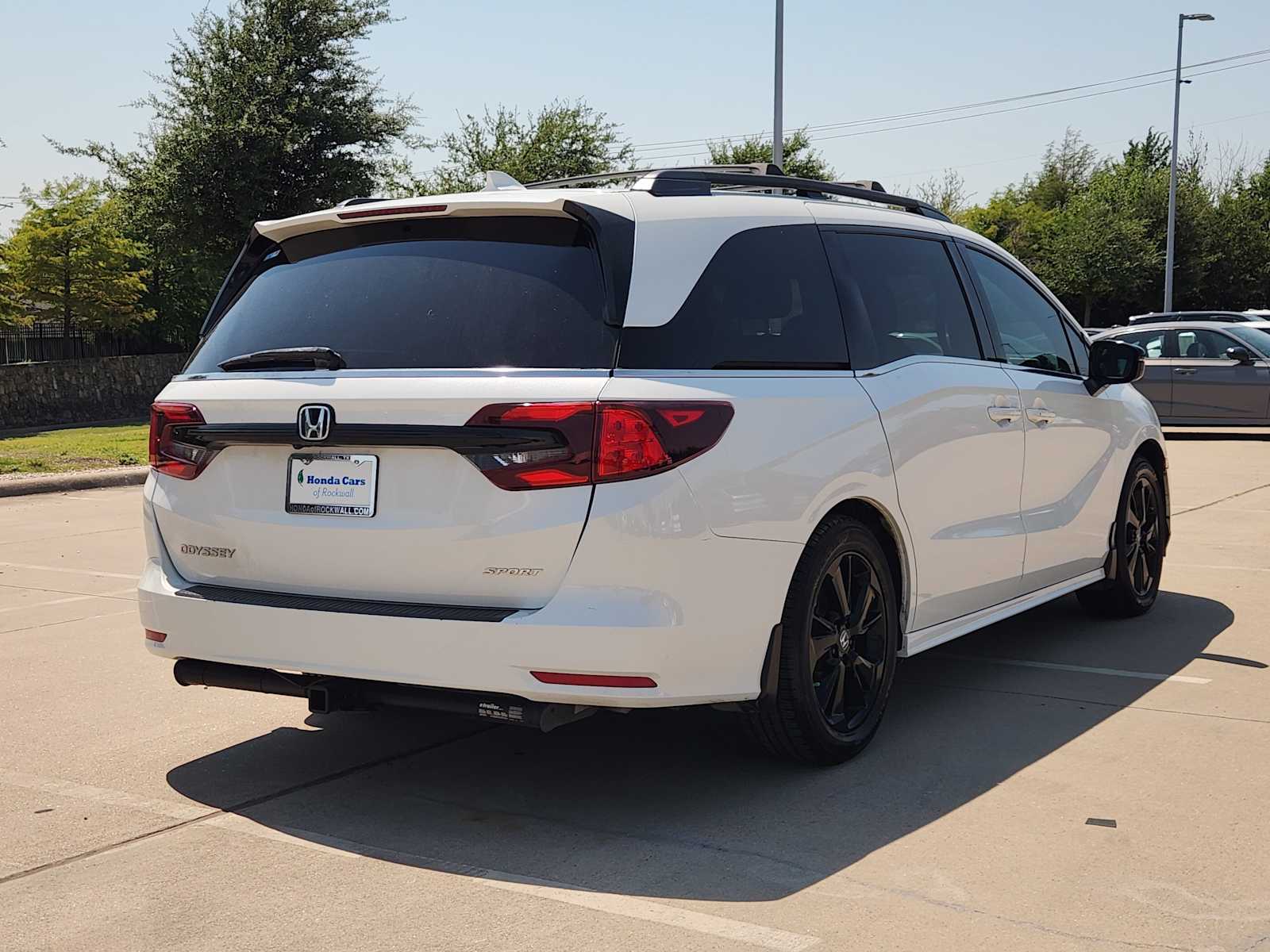 2023 Honda Odyssey Sport photo 4