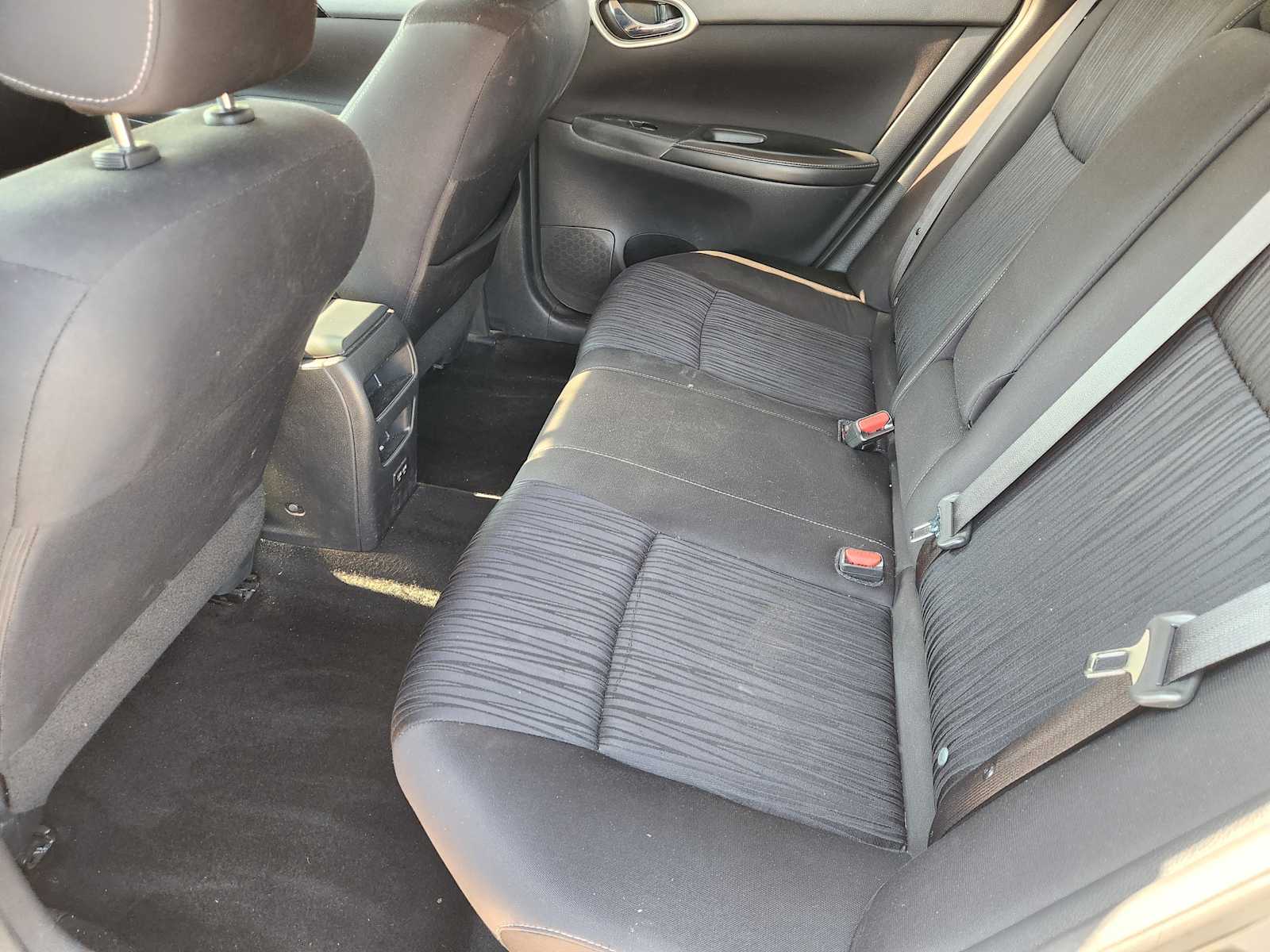 Thumbnail: 2019 Nissan Sentra - 9