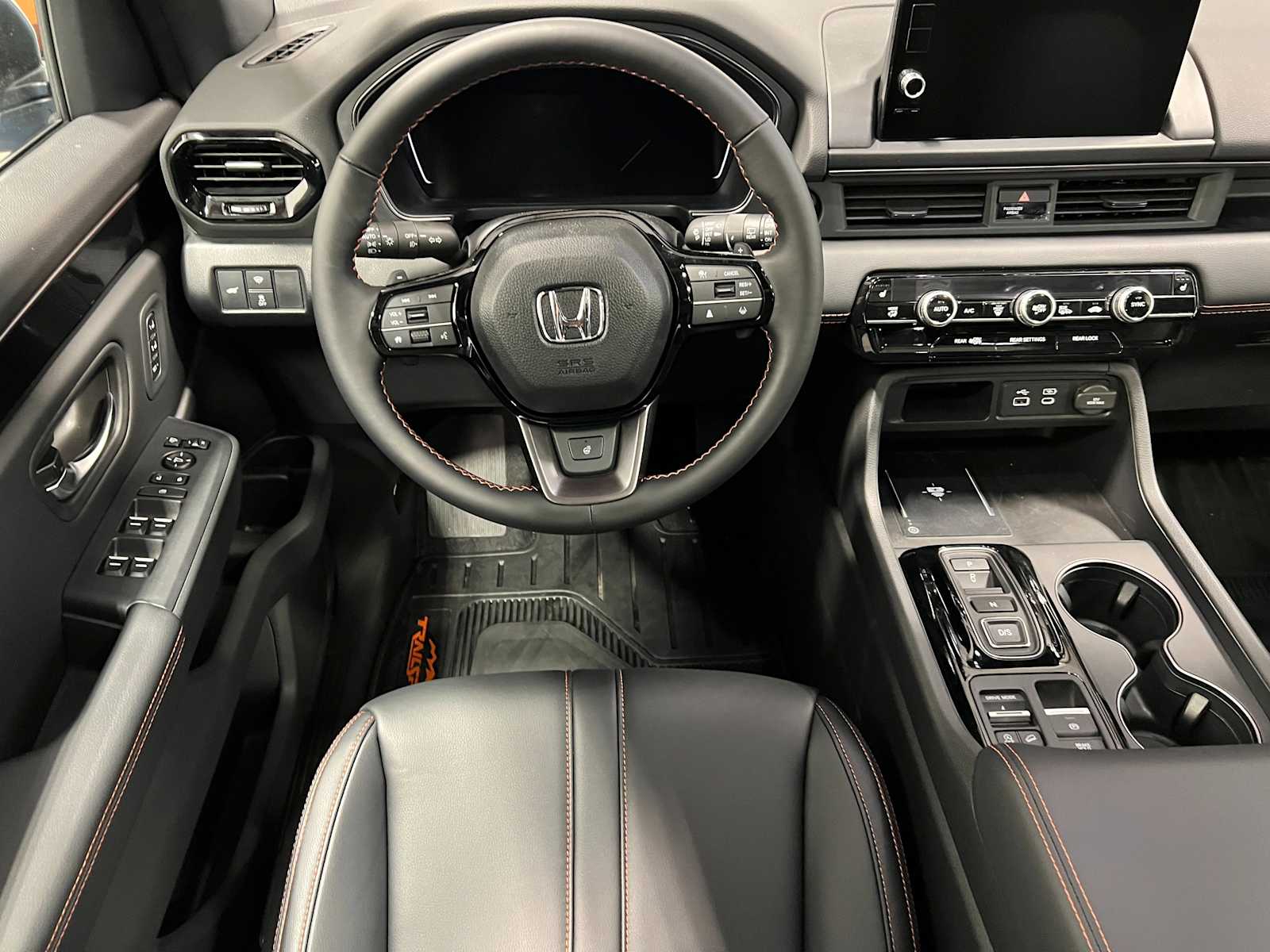 2025 Honda Pilot TrailSport 14