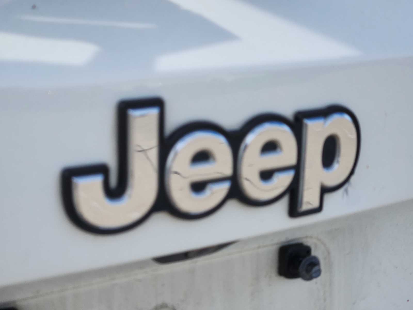 Thumbnail: 2015 Jeep Renegade - 7
