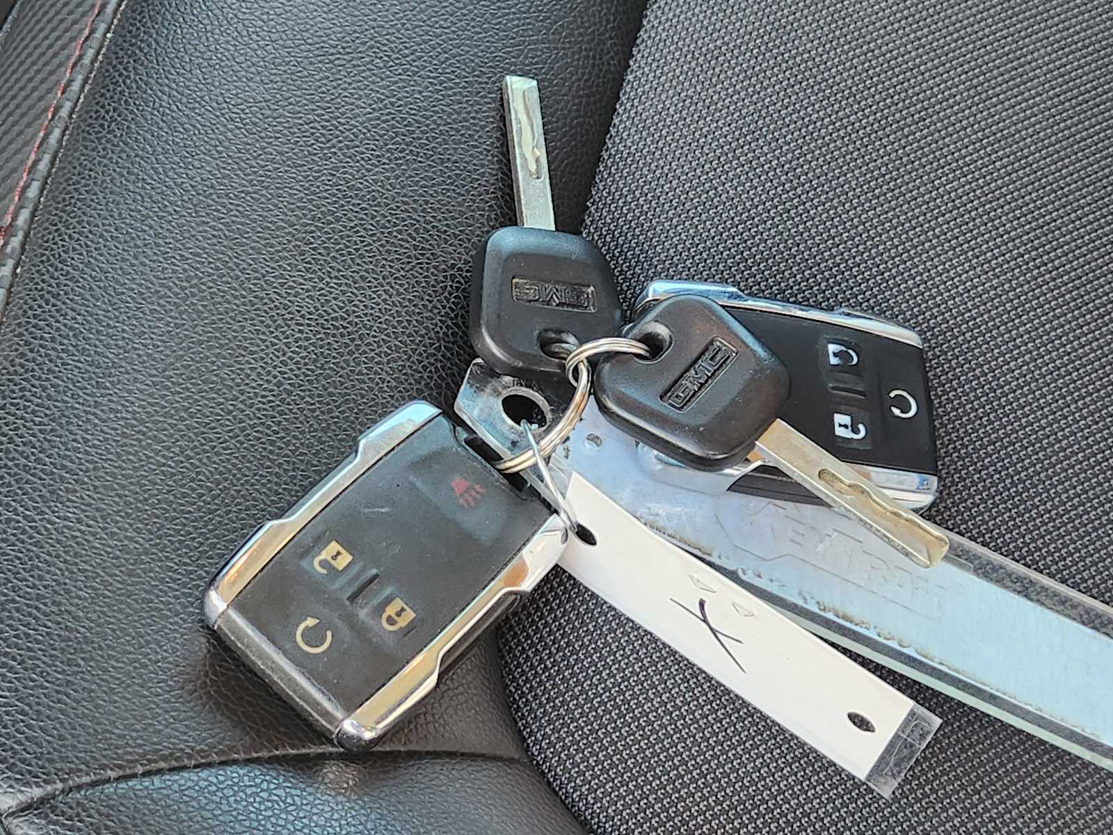 Thumbnail: 2018 GMC Canyon - 20