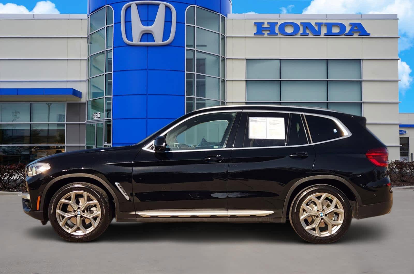 Thumbnail: 2021 BMW X3 - 3