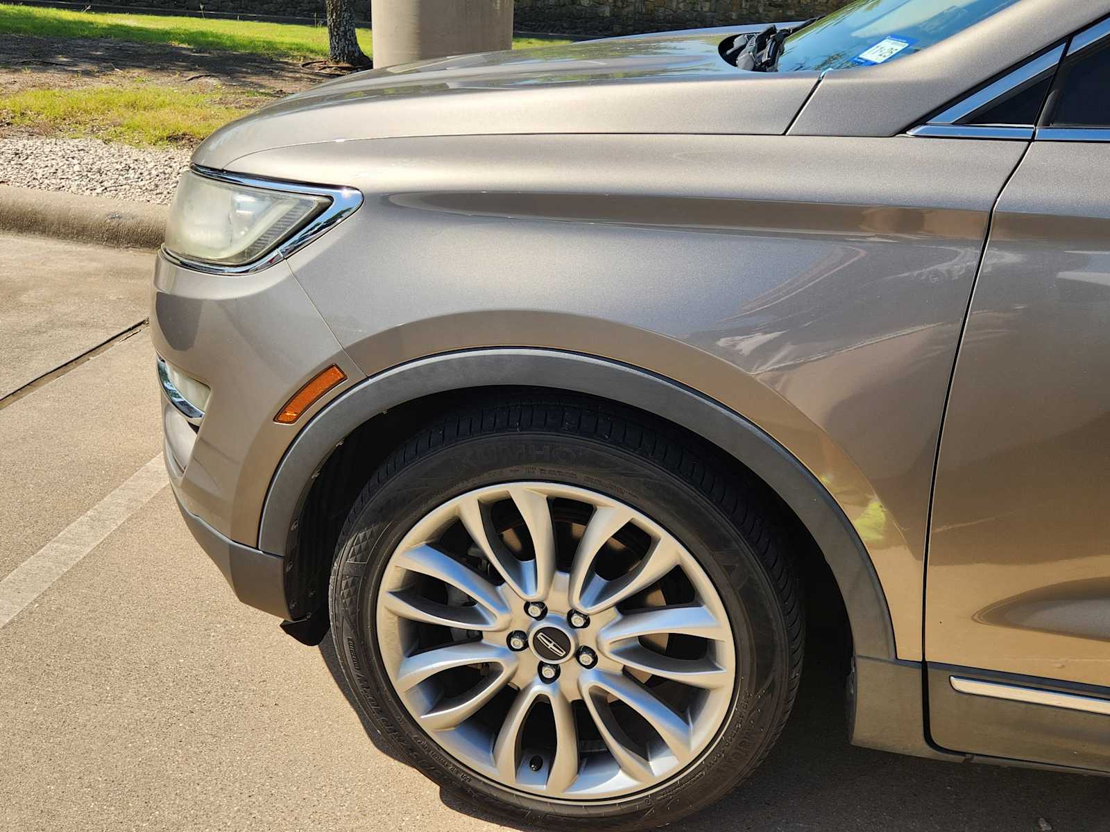 Thumbnail: 2017 Lincoln MKC - 11