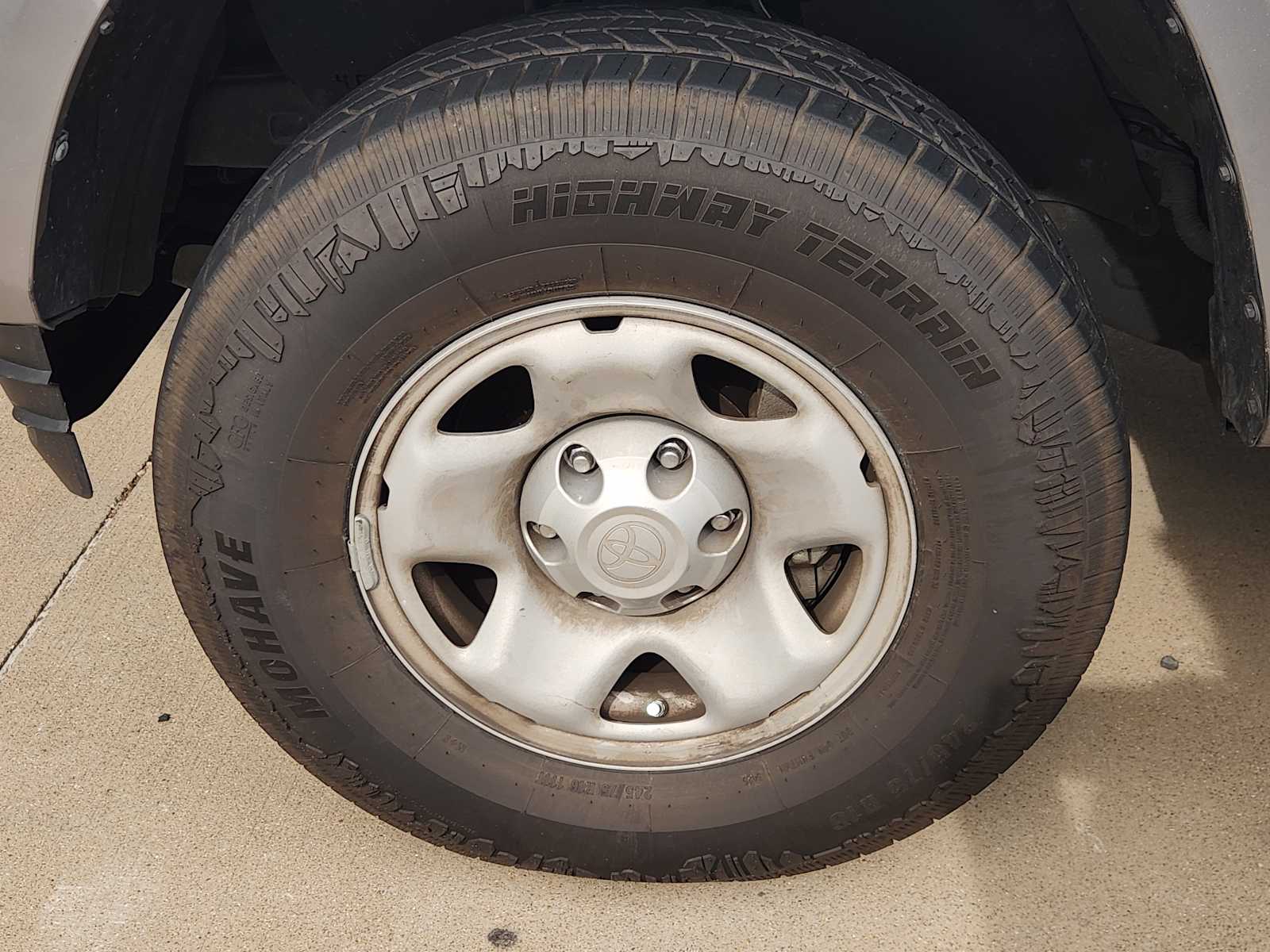 Thumbnail: 2021 Toyota Tacoma - 9