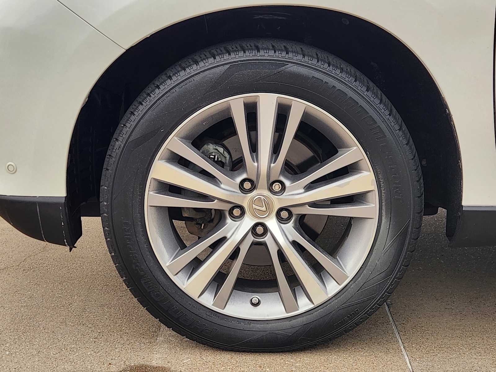 Thumbnail: 2015 Lexus RX - 21