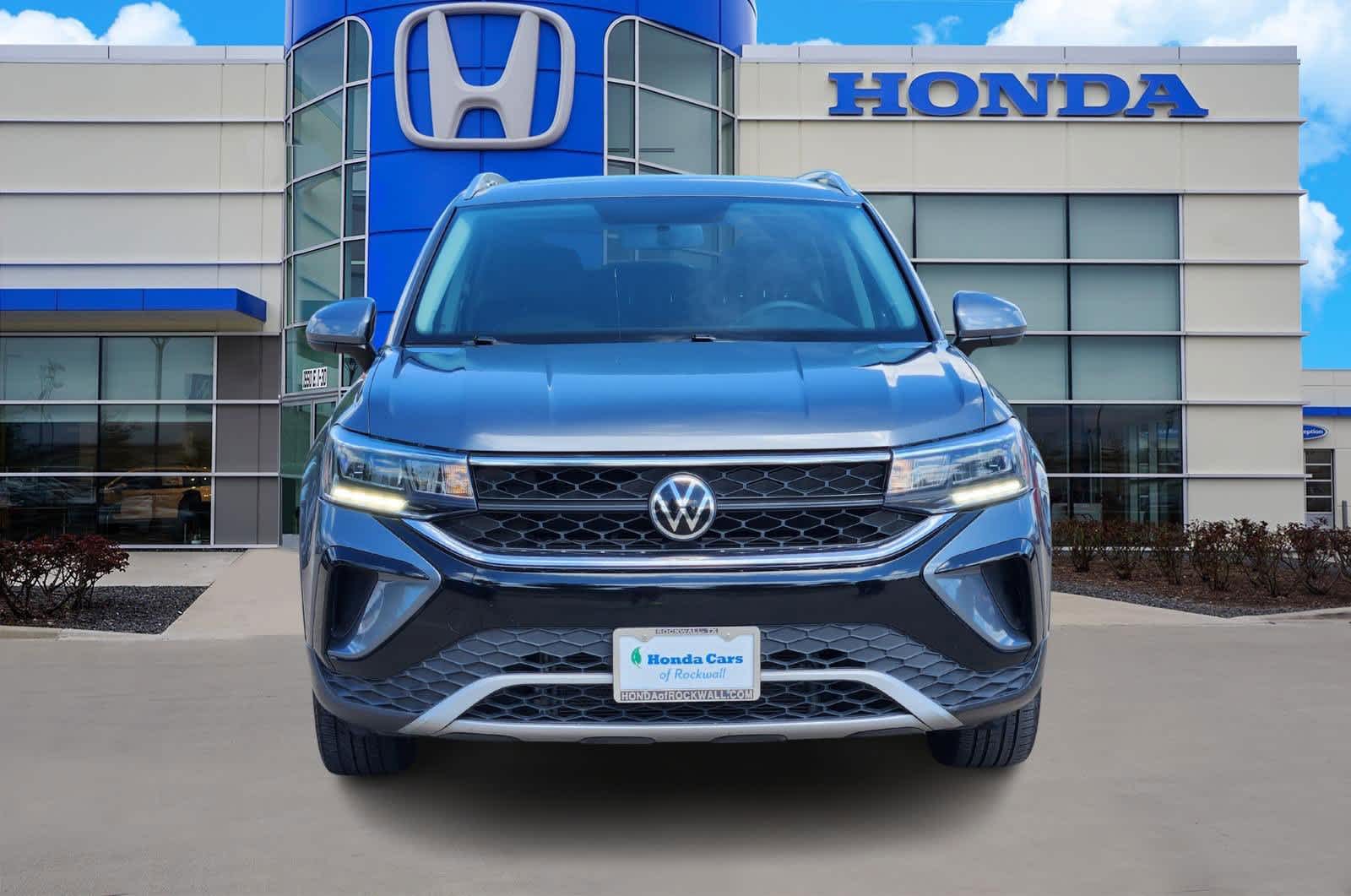 Thumbnail: 2022 Volkswagen Taos - 6