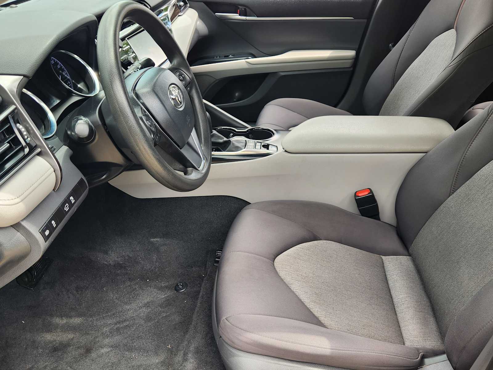 Thumbnail: 2020 Toyota Camry - 11