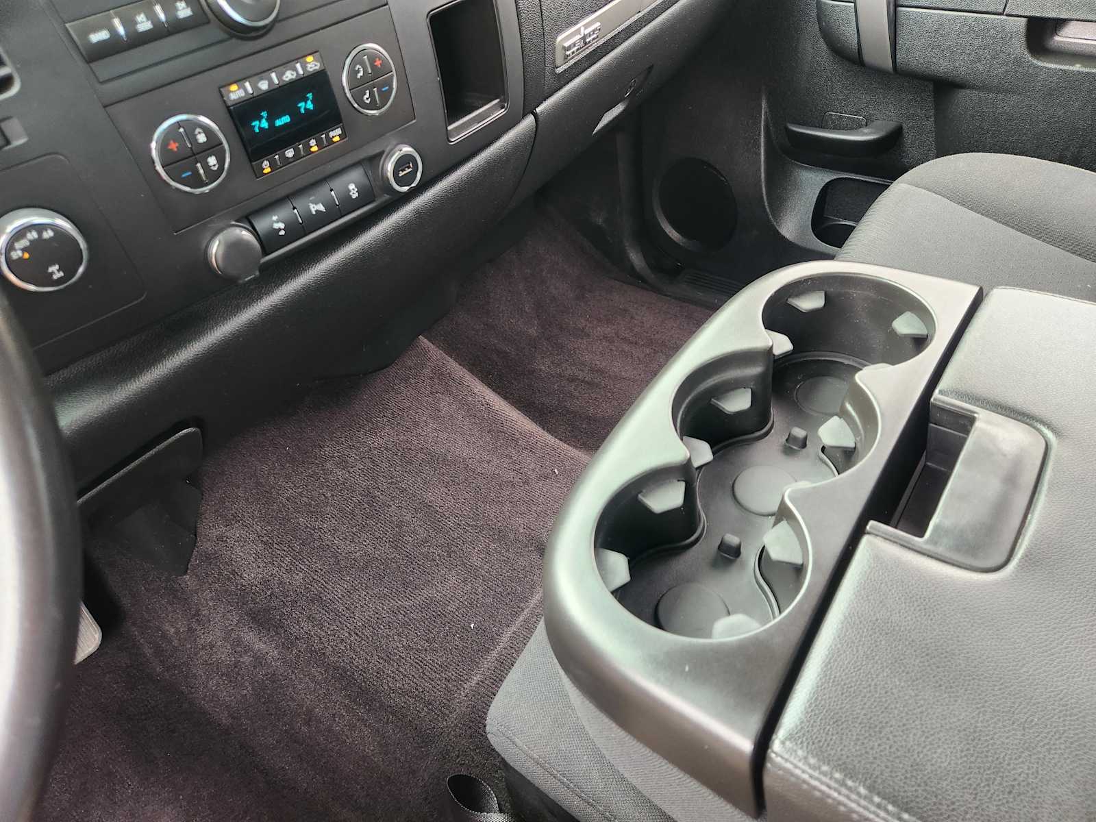 Thumbnail: 2012 Chevrolet Silverado 1500 - 18