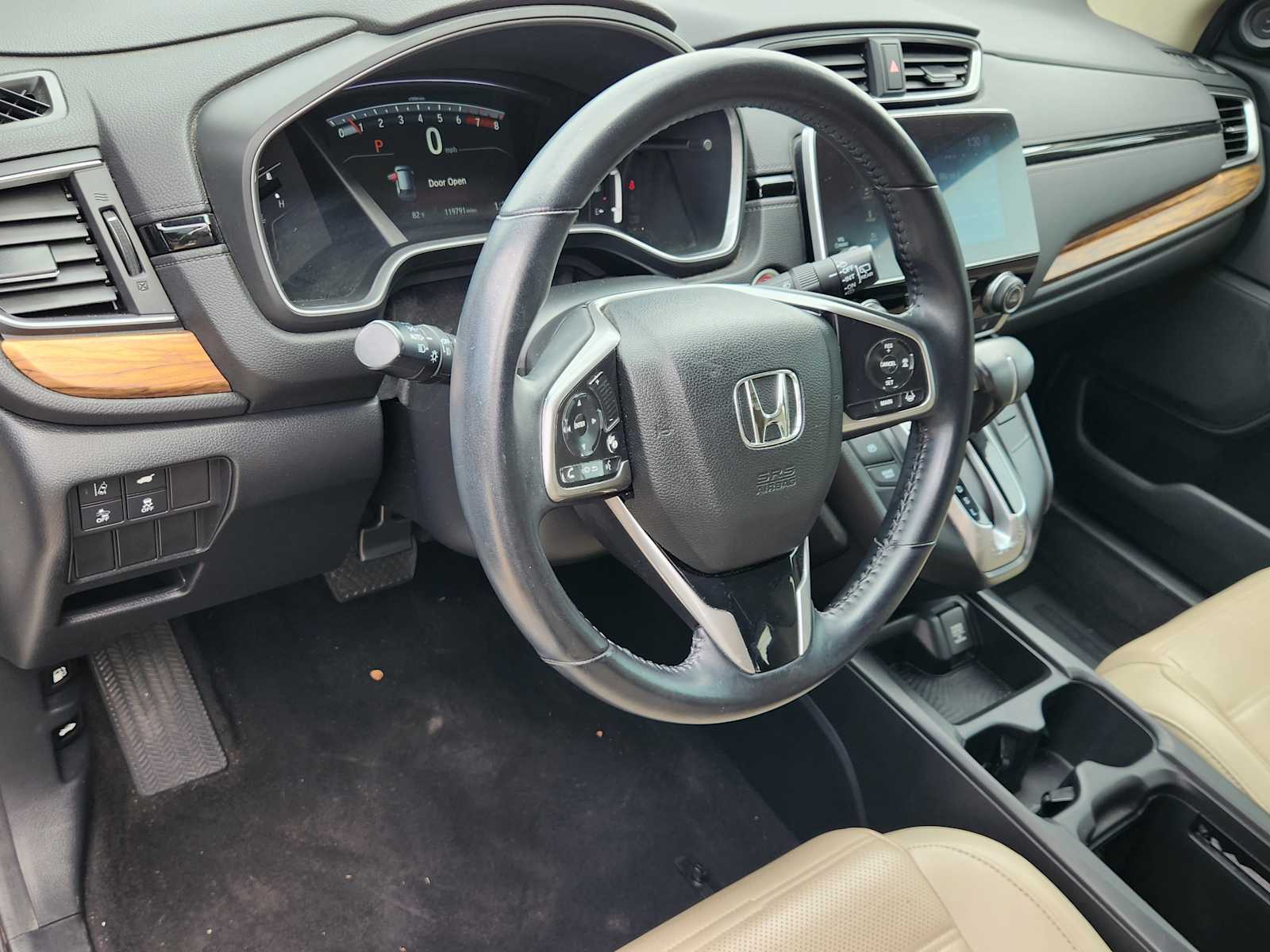 2018 Honda CR-V Touring photo 2