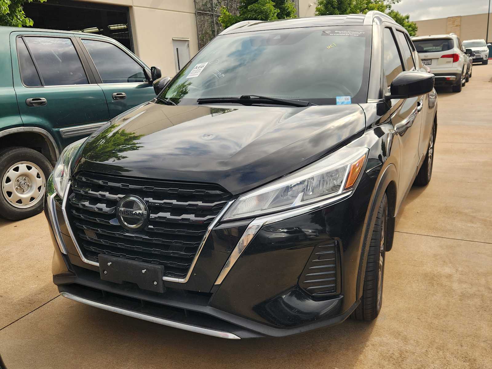 Thumbnail: 2021 Nissan Kicks - 1