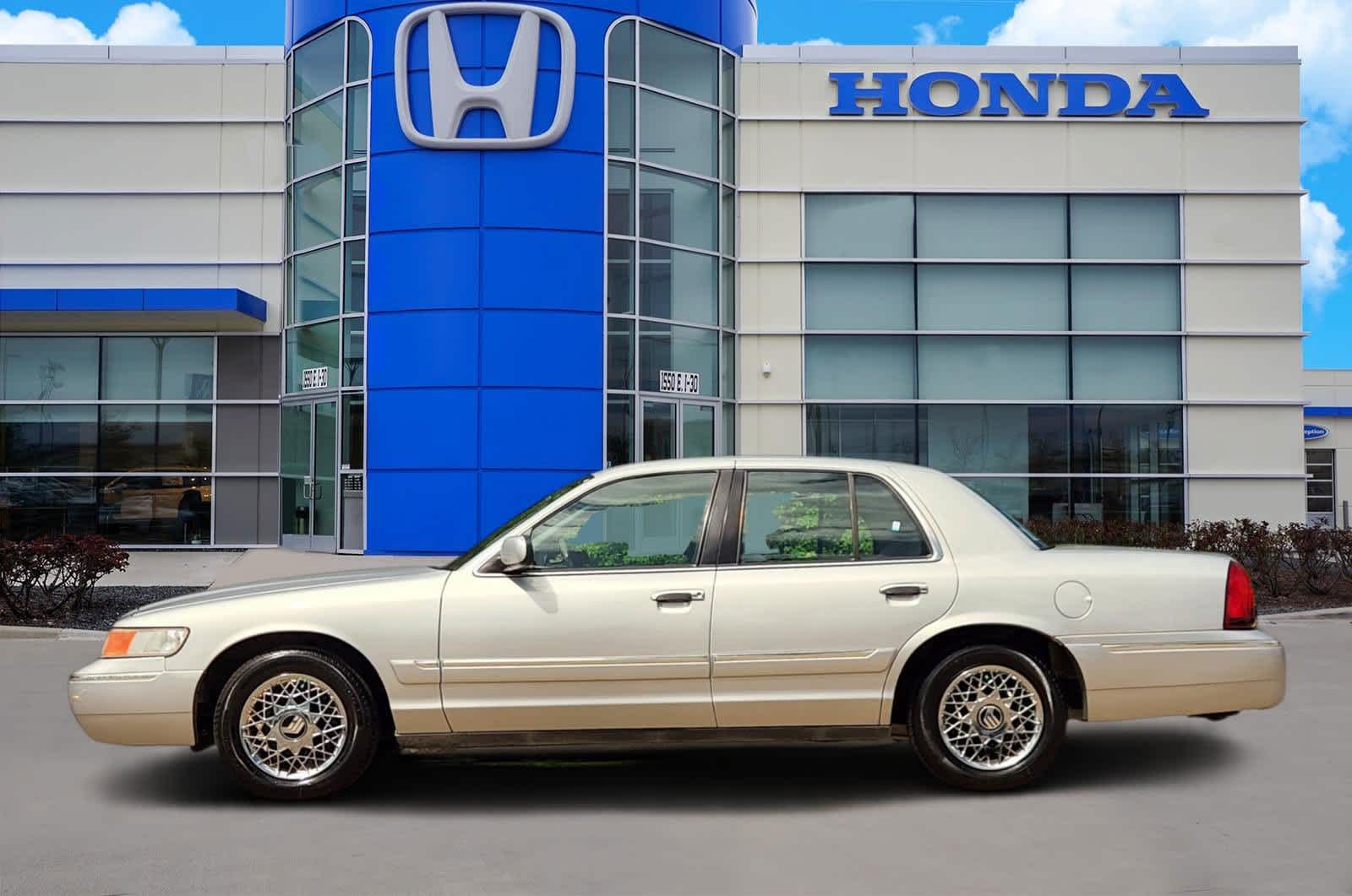 Thumbnail: 2000 Mercury Grand Marquis - 3