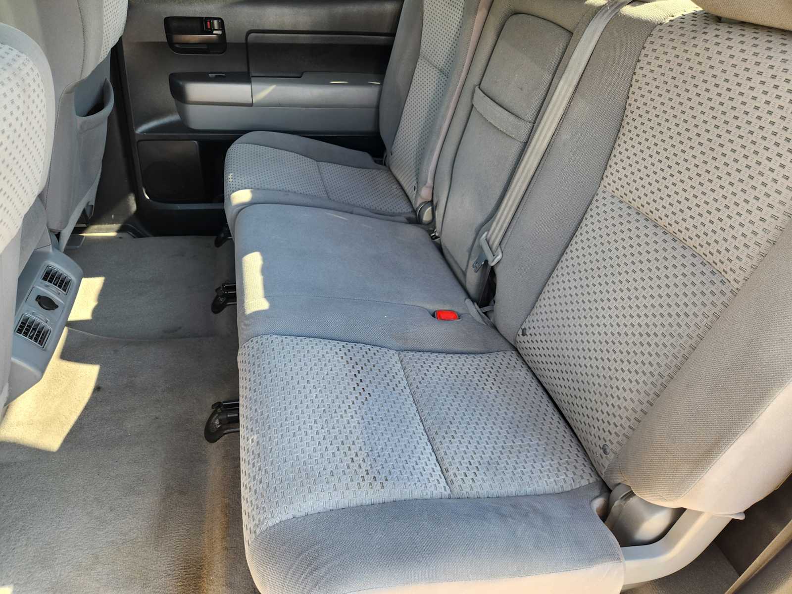 Thumbnail: 2011 Toyota Tundra - 13