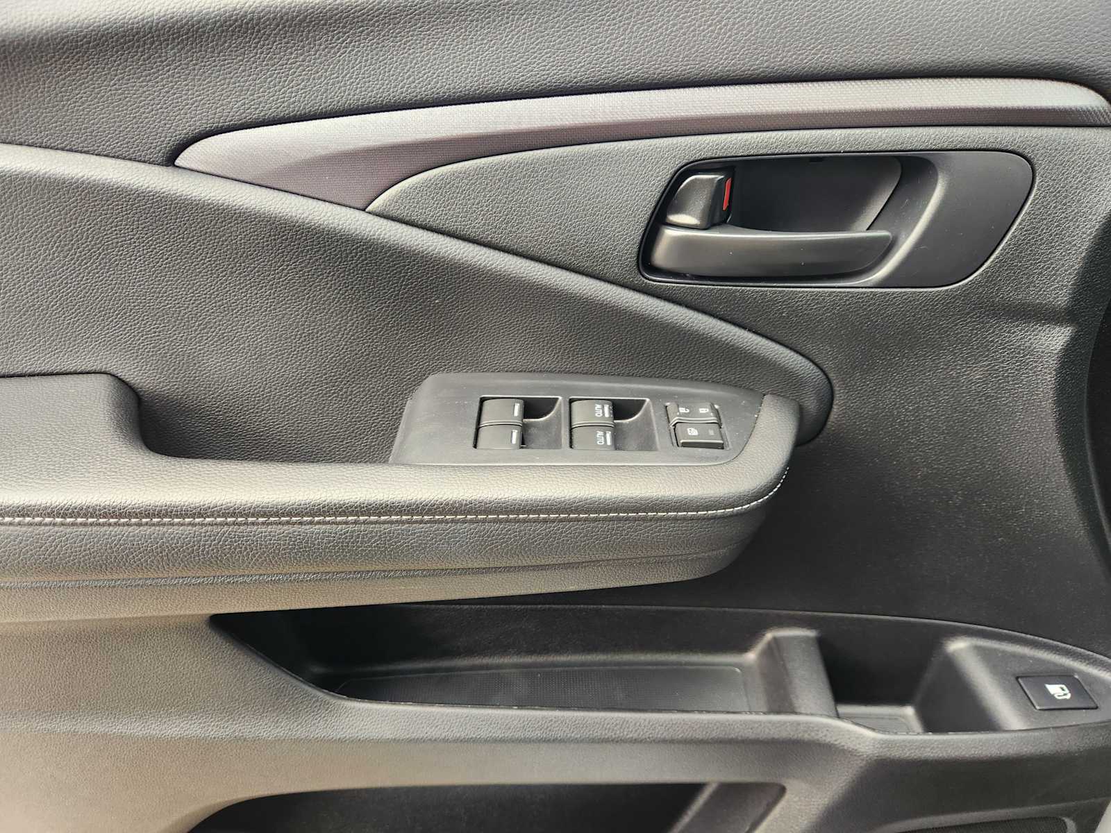 Thumbnail: 2025 Honda Ridgeline - 29