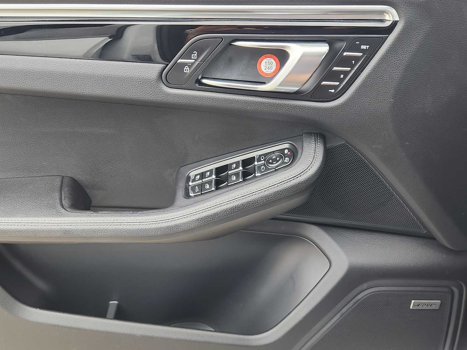 Thumbnail: 2021 Porsche Macan - 29