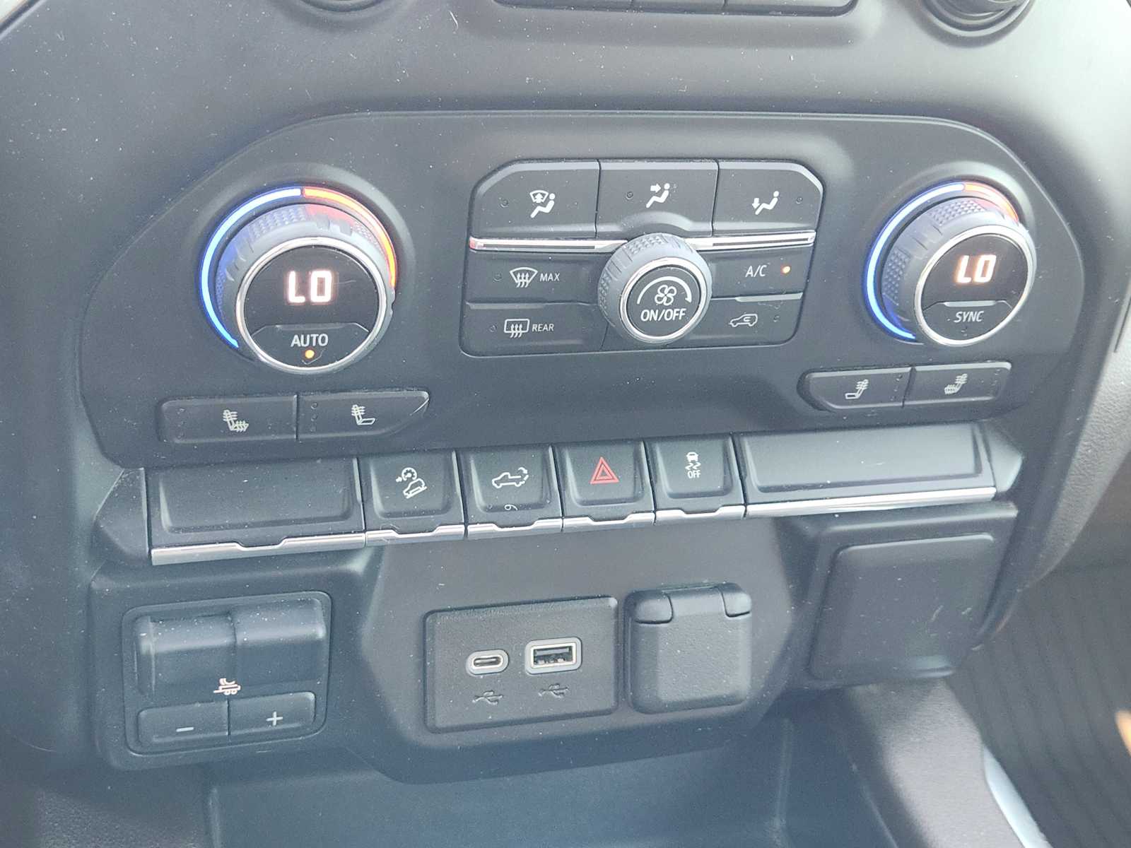 Thumbnail: 2021 Chevrolet Silverado 1500 - 25