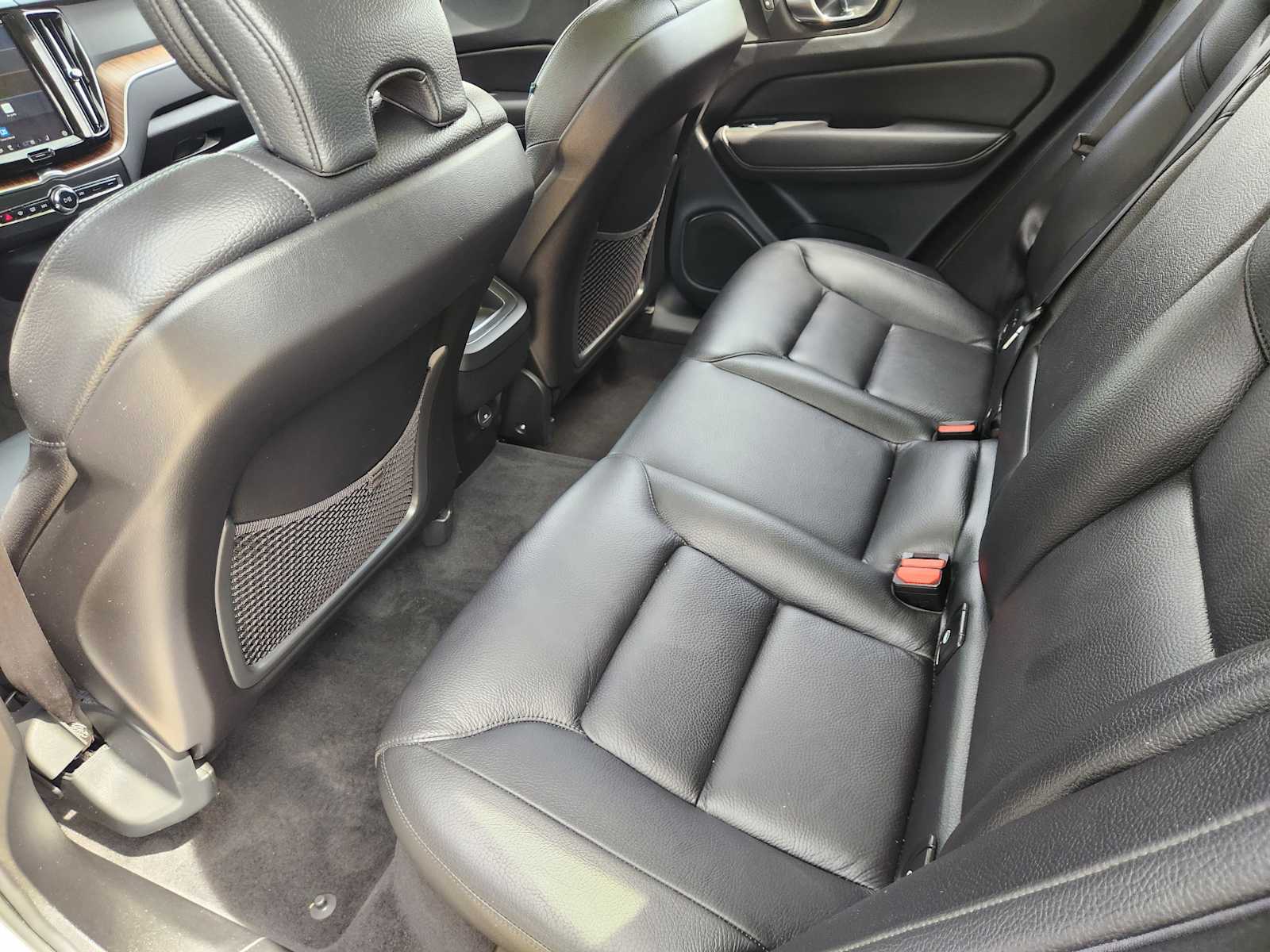 Thumbnail: 2023 Volvo XC60 - 12