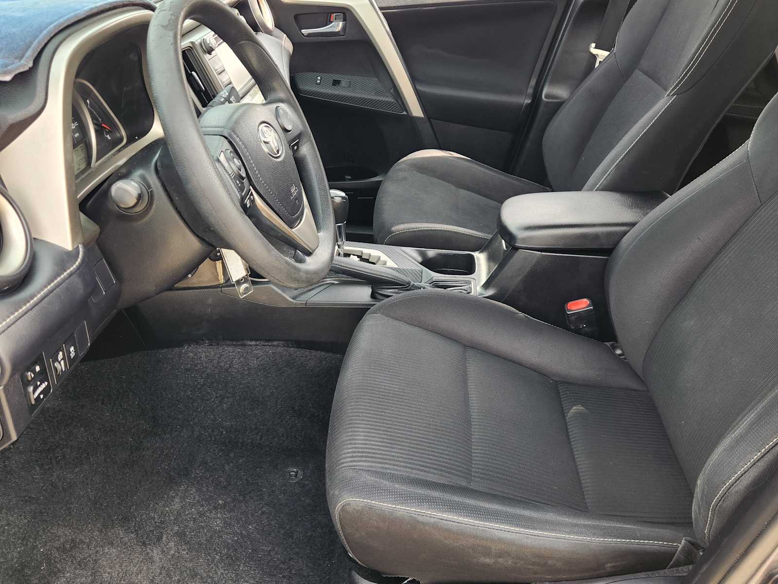 Thumbnail: 2014 Toyota RAV4 - 11