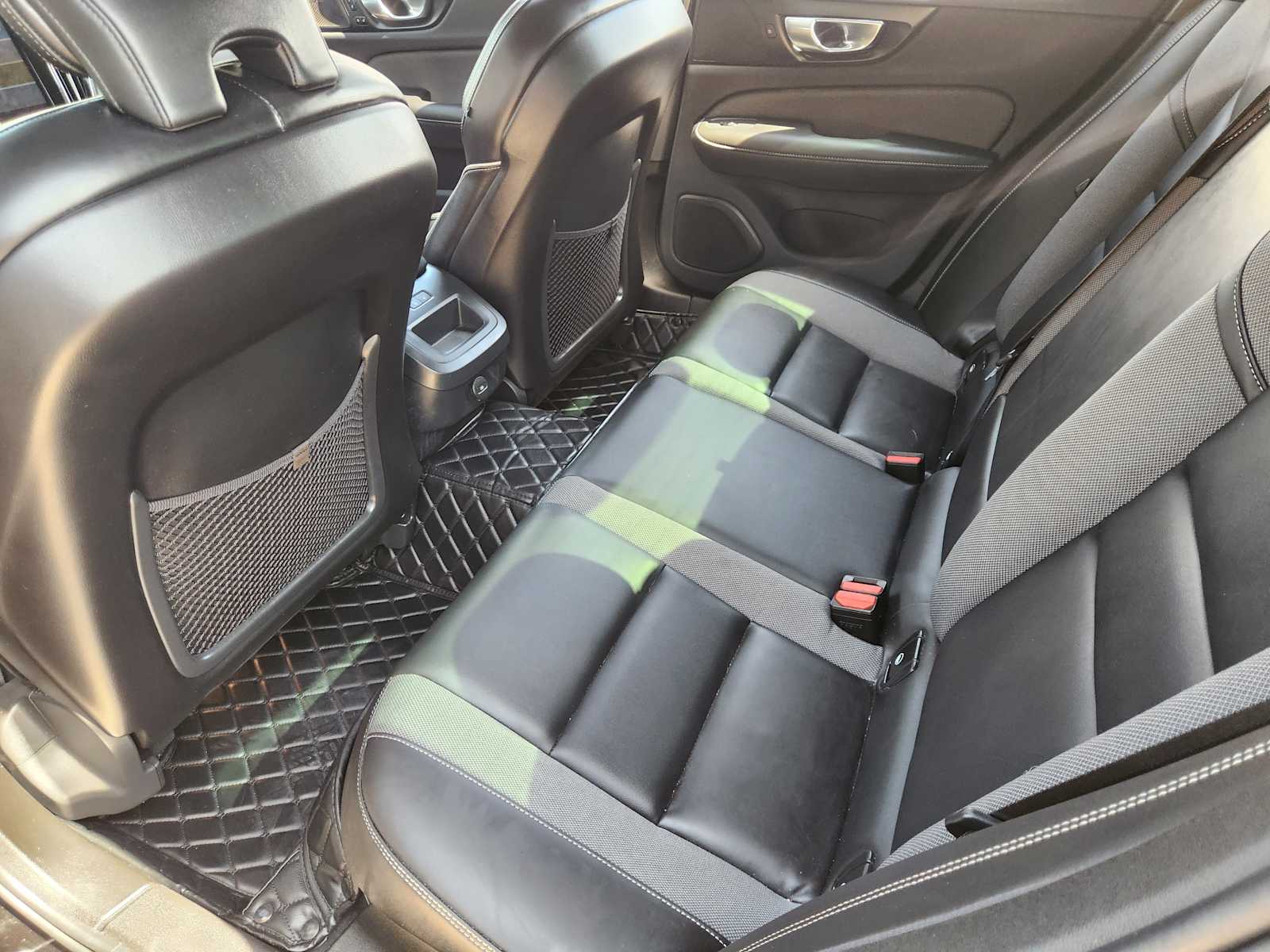 Thumbnail: 2024 Volvo S60 - 12